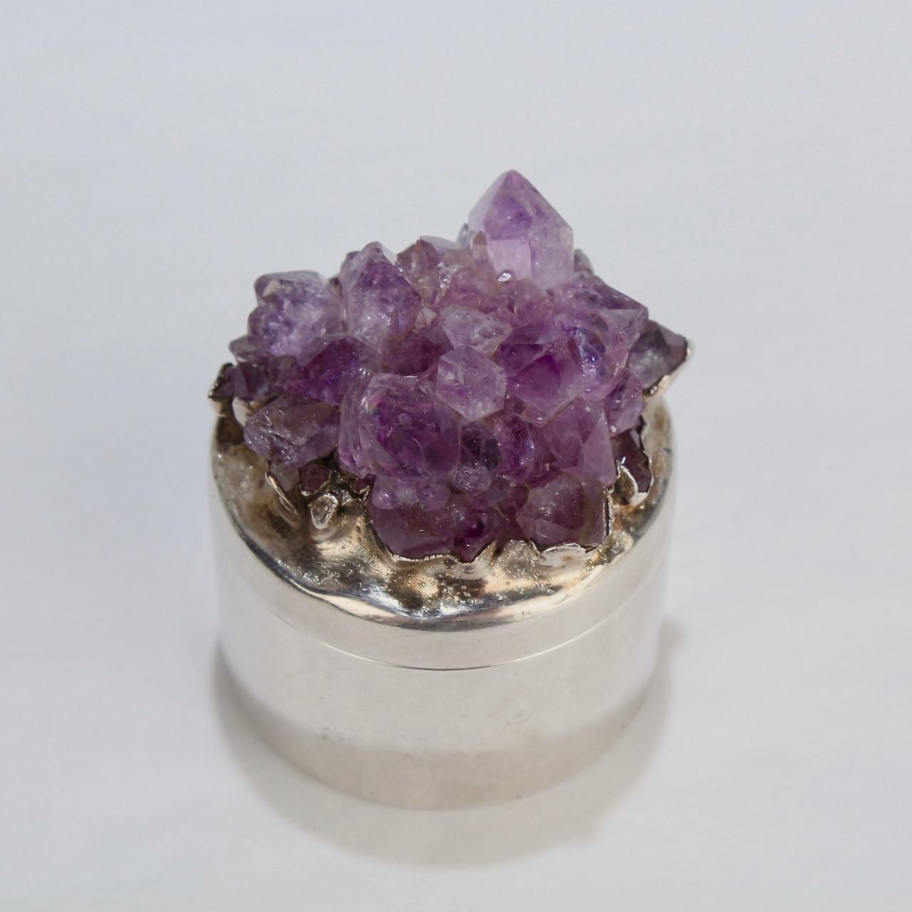 Modernist Stuart Devlin Type English Sterling Silver Amethyst Covered Box In Good Condition In Philadelphia, PA