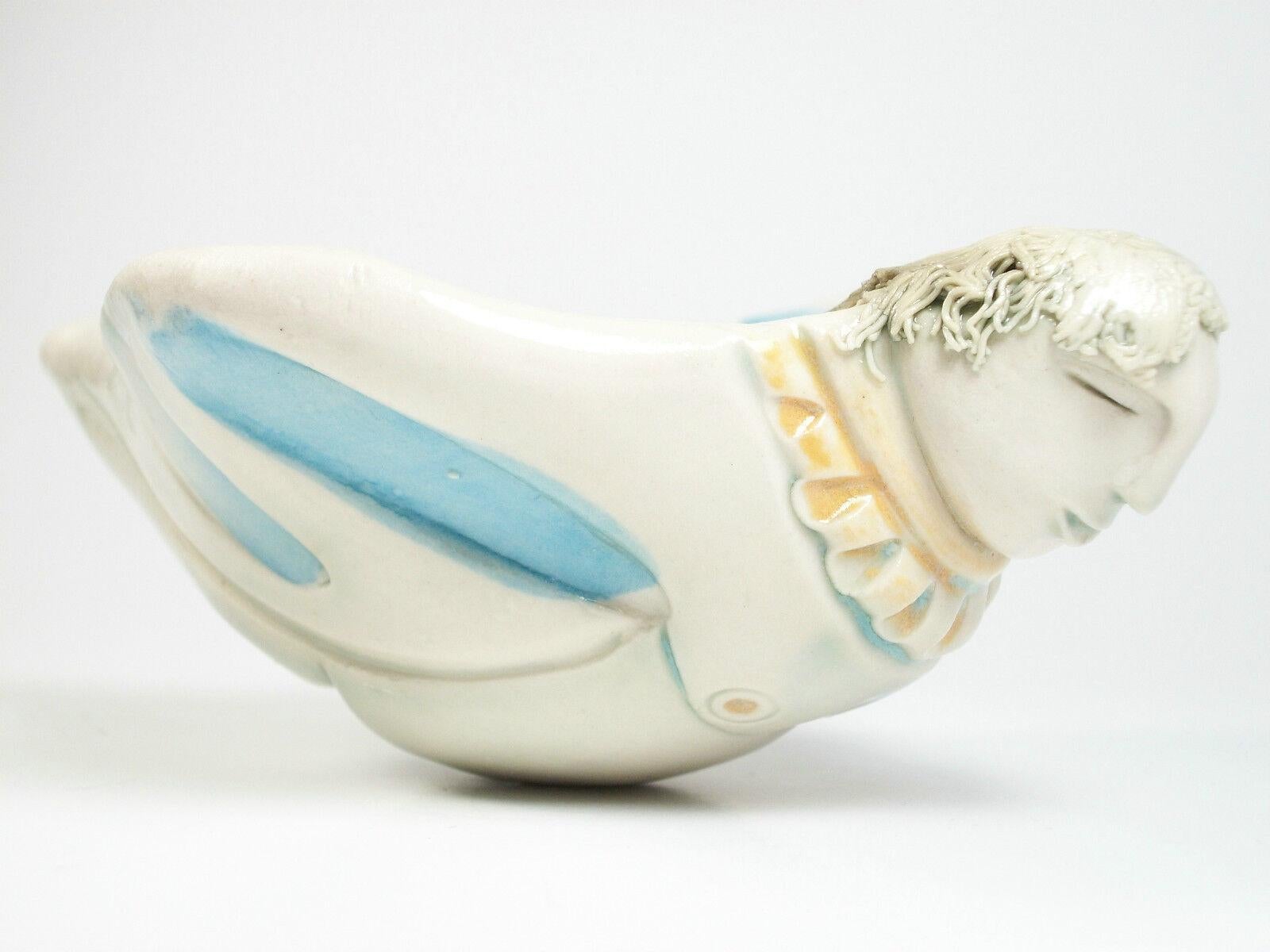 Scultura putti appesa in Studio Pottery Modernista - Non firmata - Fine XX secolo in vendita 8