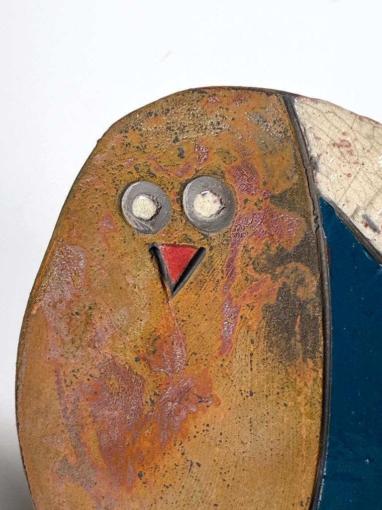 Scultura astratta di gufo Modernist Studio Pottery Raku in ceramica di Jody Delind In condizioni buone in vendita a Troy, MI