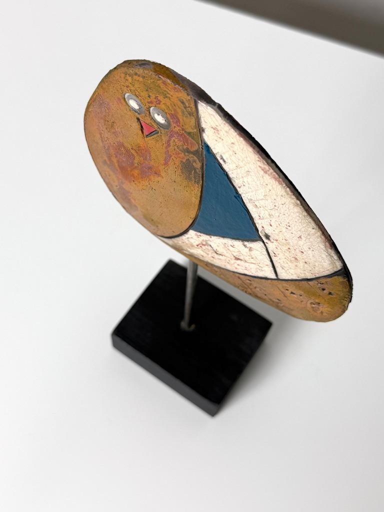 Ceramica Scultura astratta di gufo Modernist Studio Pottery Raku in ceramica di Jody Delind in vendita