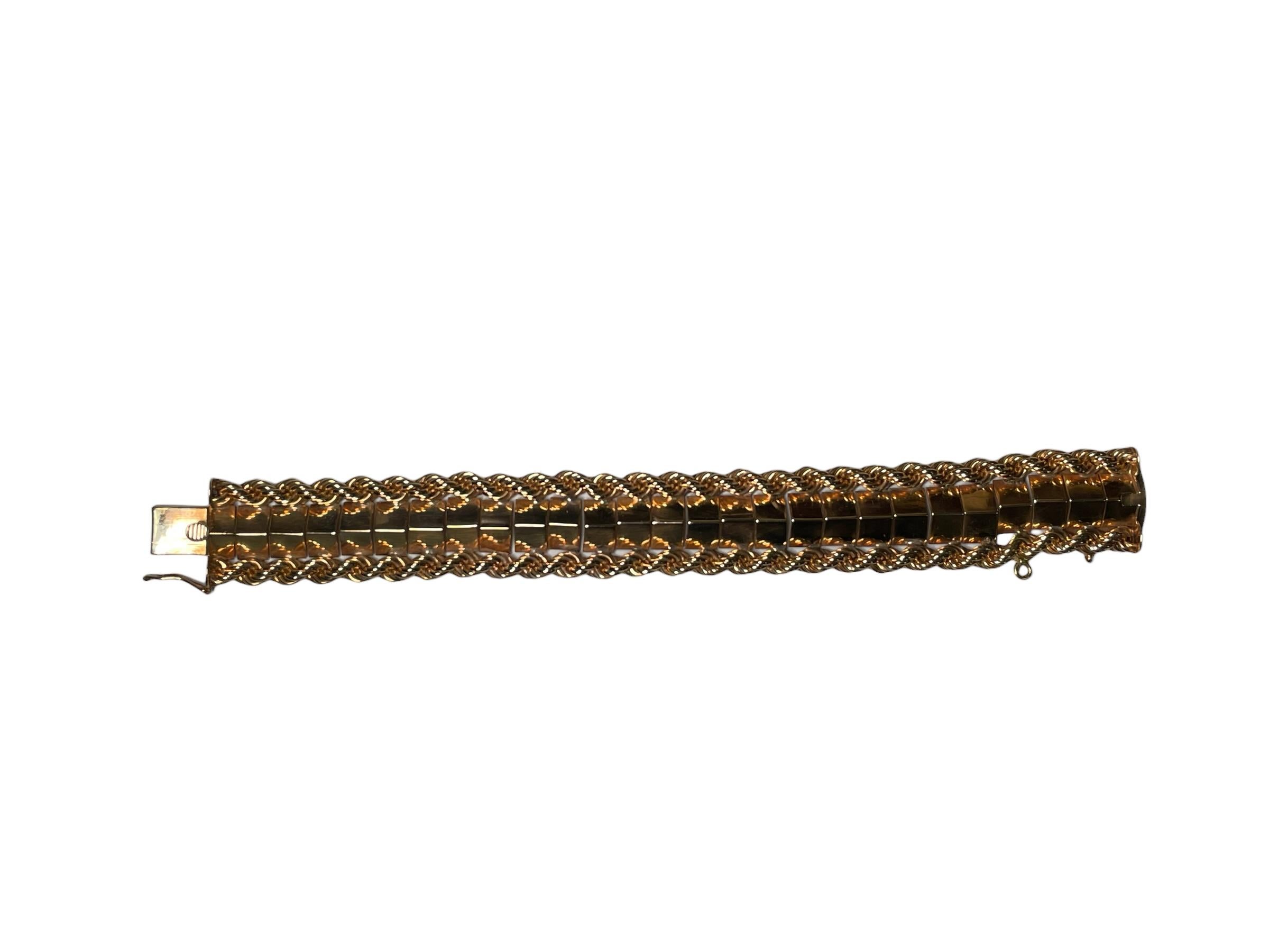 Bracelet à maillons en or 18K de style moderniste en vente 6