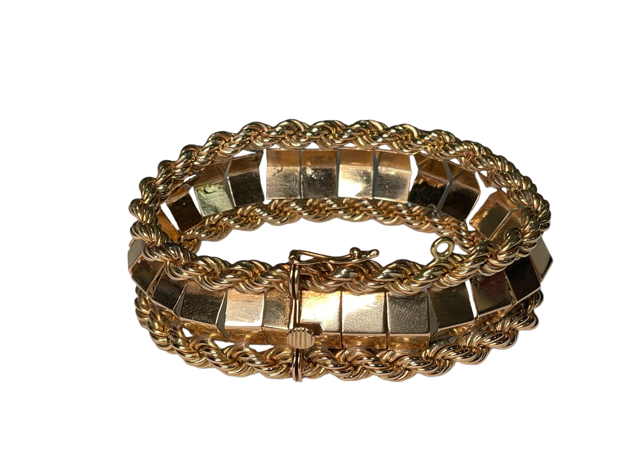 Bracelet à maillons en or 18K de style moderniste Bon état - En vente à Guaynabo, PR