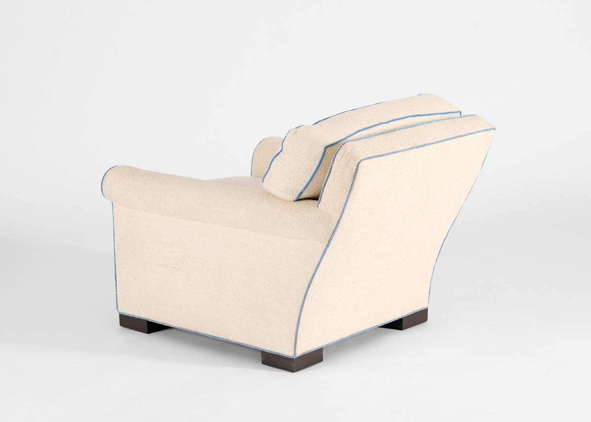Weißer Sessel im modernistischen Stil aus der Collection'S von Thierry Despont im Zustand „Gut“ im Angebot in New York, NY