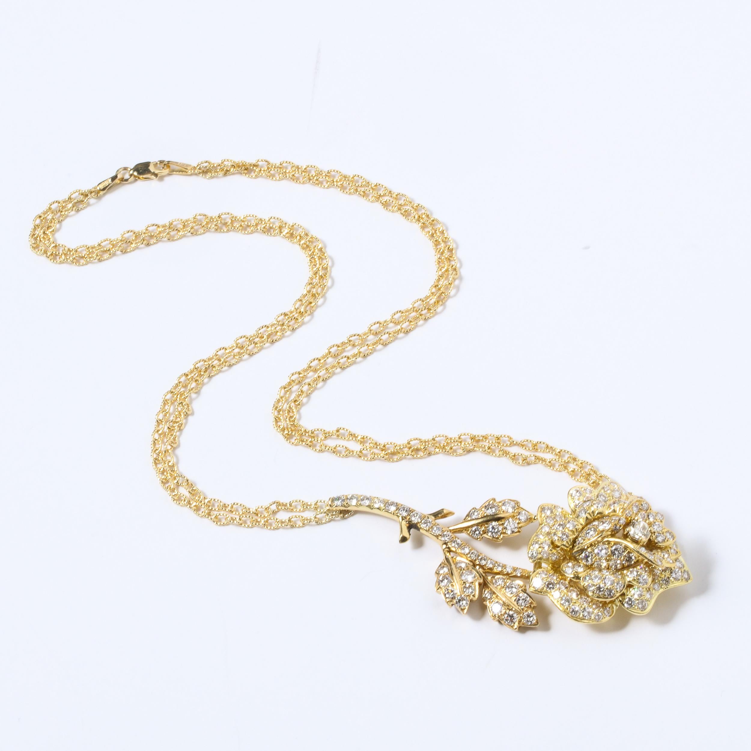 Collier moderniste avec pendentif rose stylisé avec diamants blancs de 3 carats et or 18 carats en vente 1