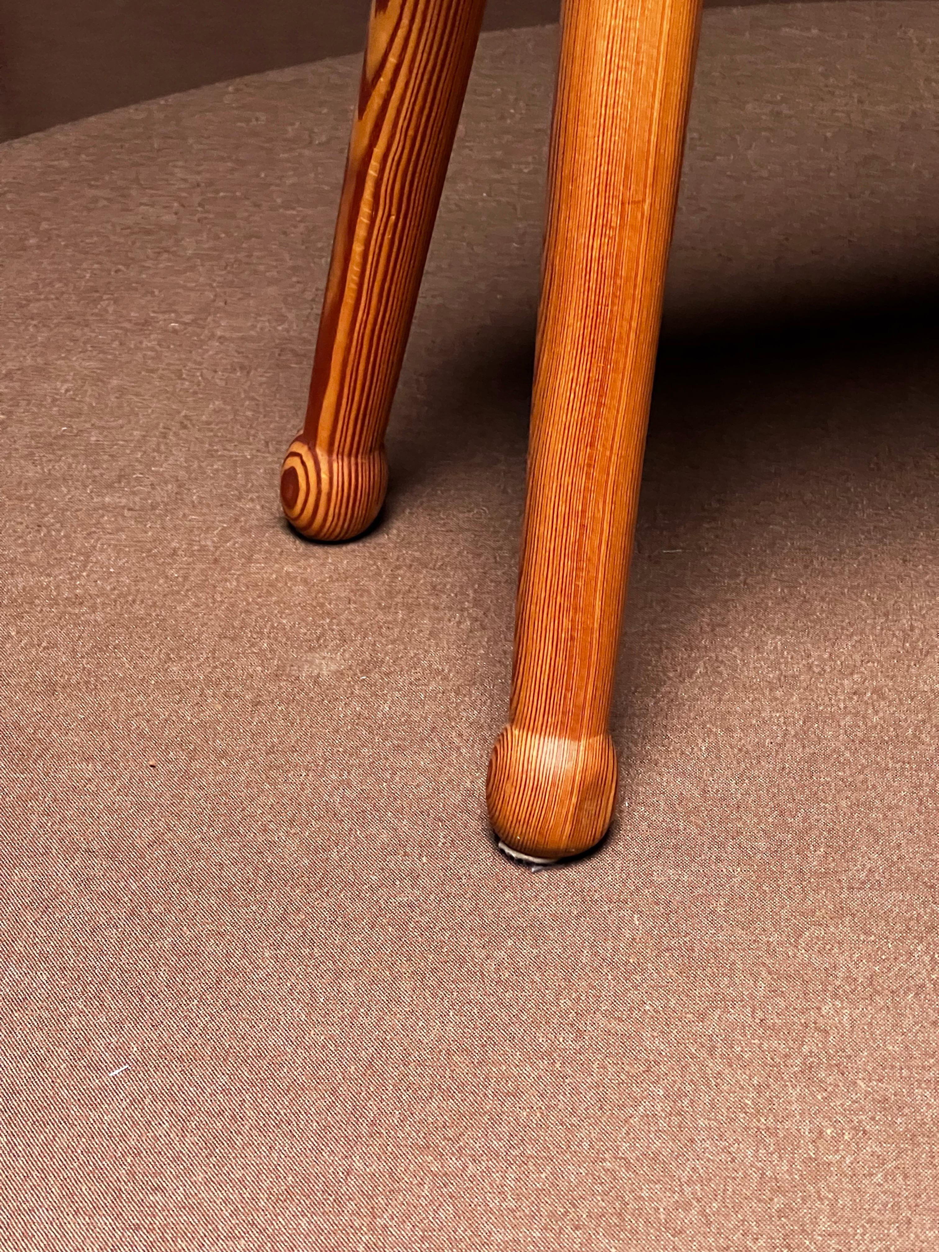 Hand-Crafted Modernist Swedish massive pine stool in the taste of Carl Malmsten 1940s/50's For Sale