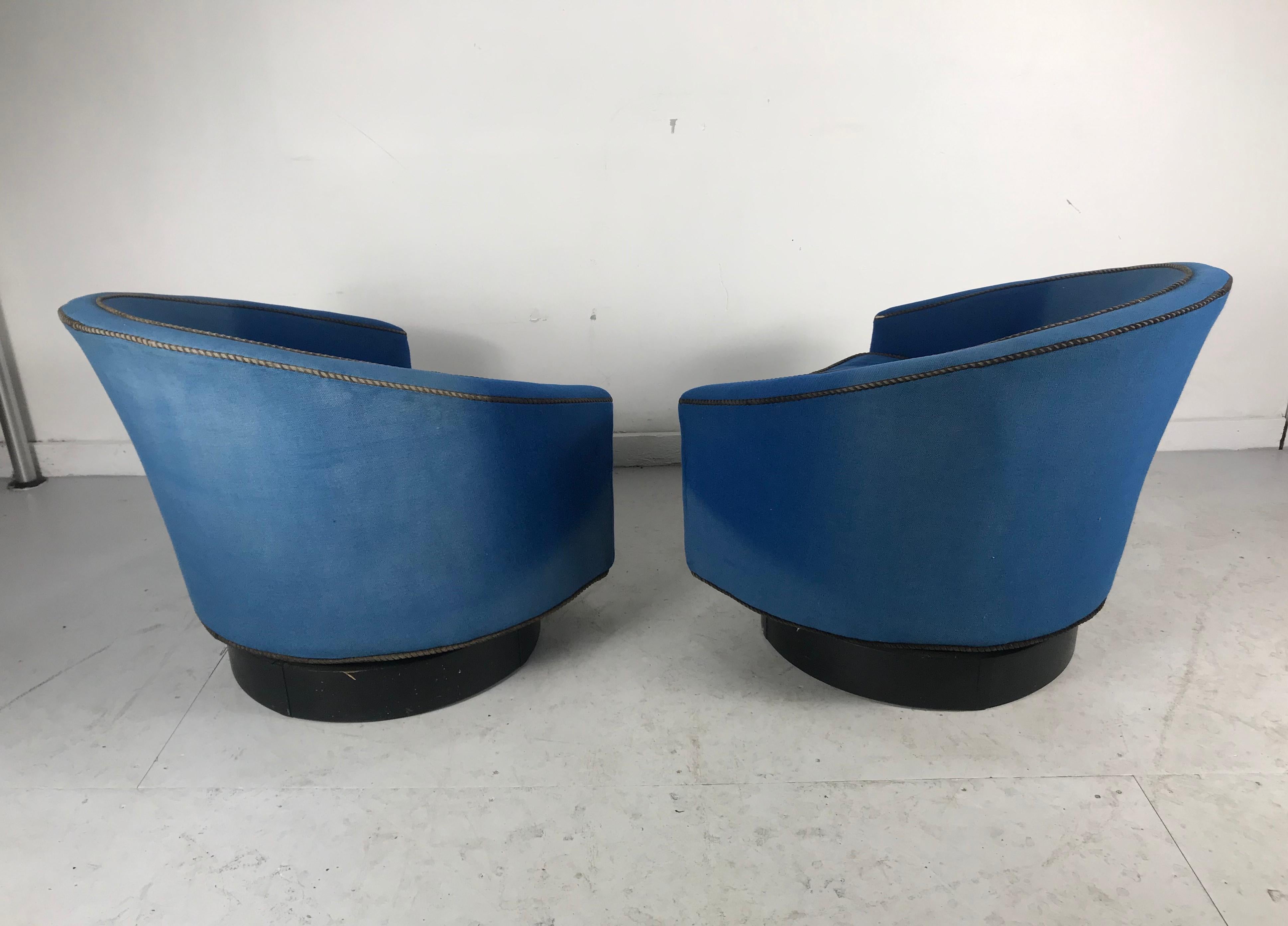 Modernist Swivel Barrel Lounge Chairs, Lawrence Peabody /Richardson Nemschoff In Fair Condition For Sale In Buffalo, NY