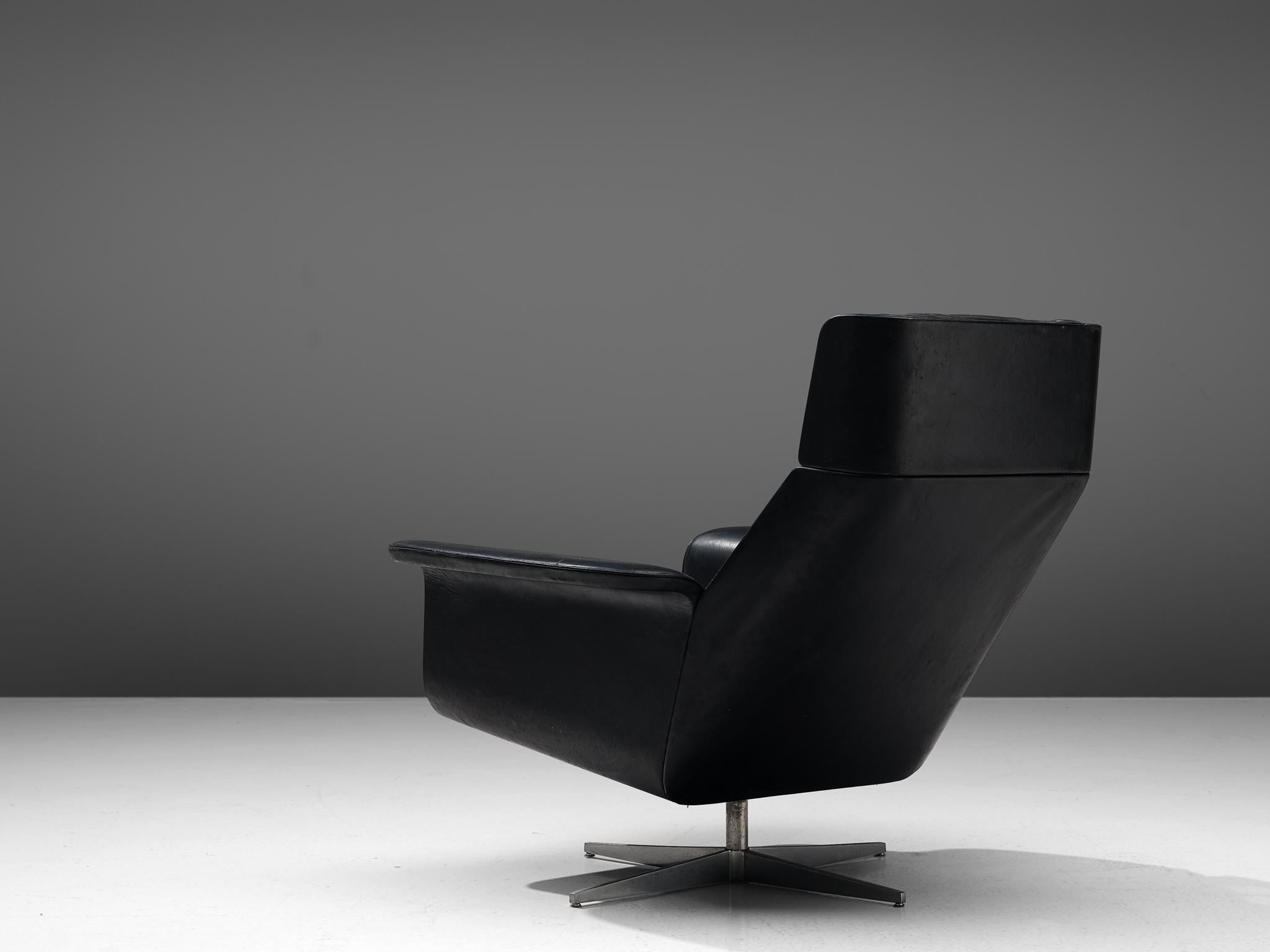 Modernist Swivel Lounge Chair with Ottoman in Black Leather In Good Condition In Waalwijk, NL