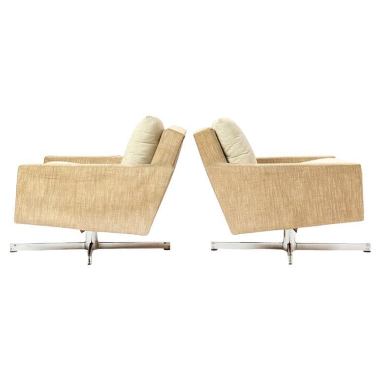 Modernist Swivel Lounge Chairs for Knoll