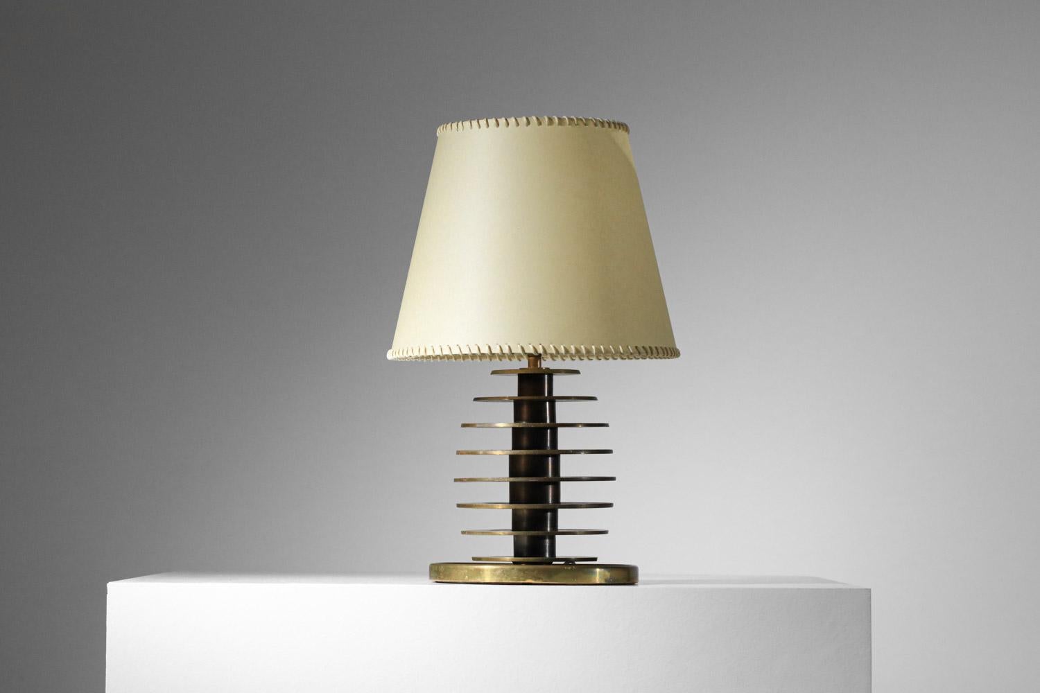 Modernist table lamp base from the 40s and 50s in solid brass discs in the Desny For Sale 1