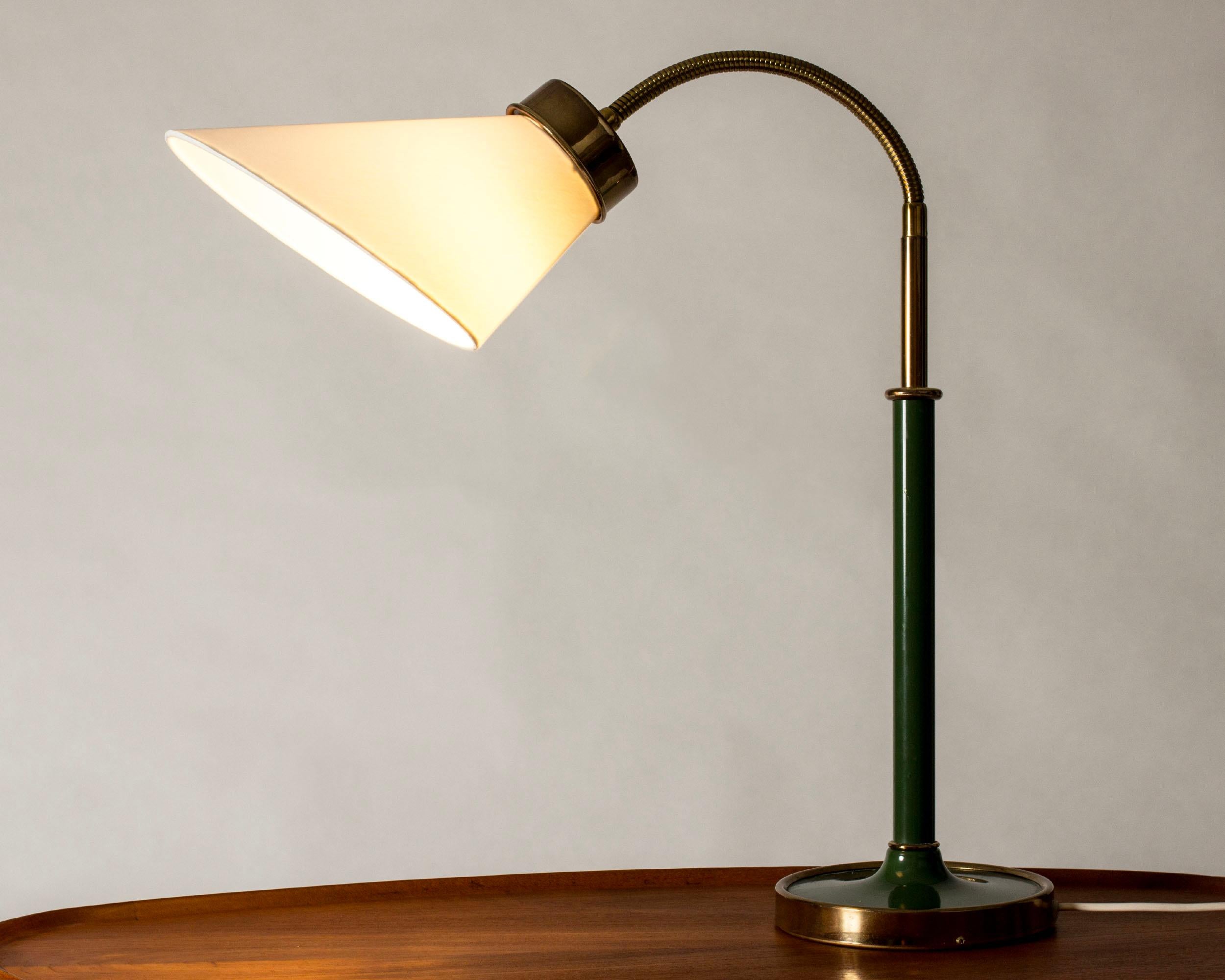 Scandinave moderne Lampe de table moderniste par Josef Frank, Svenskt Tenn, Suède, années 1950 en vente