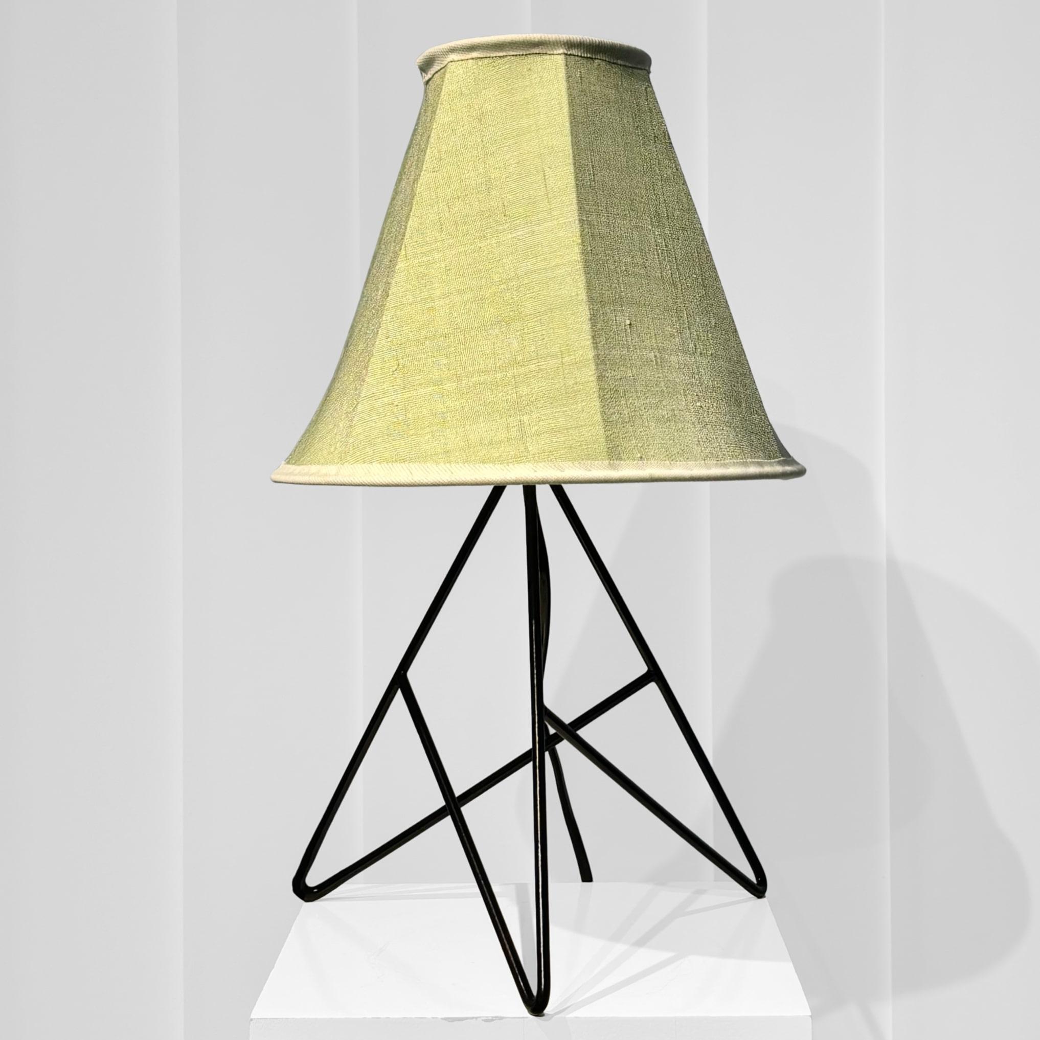 Suédois Lampe de table moderniste de Nils Strinning, milieu du siècle scandinave, Suède années 1950 en vente
