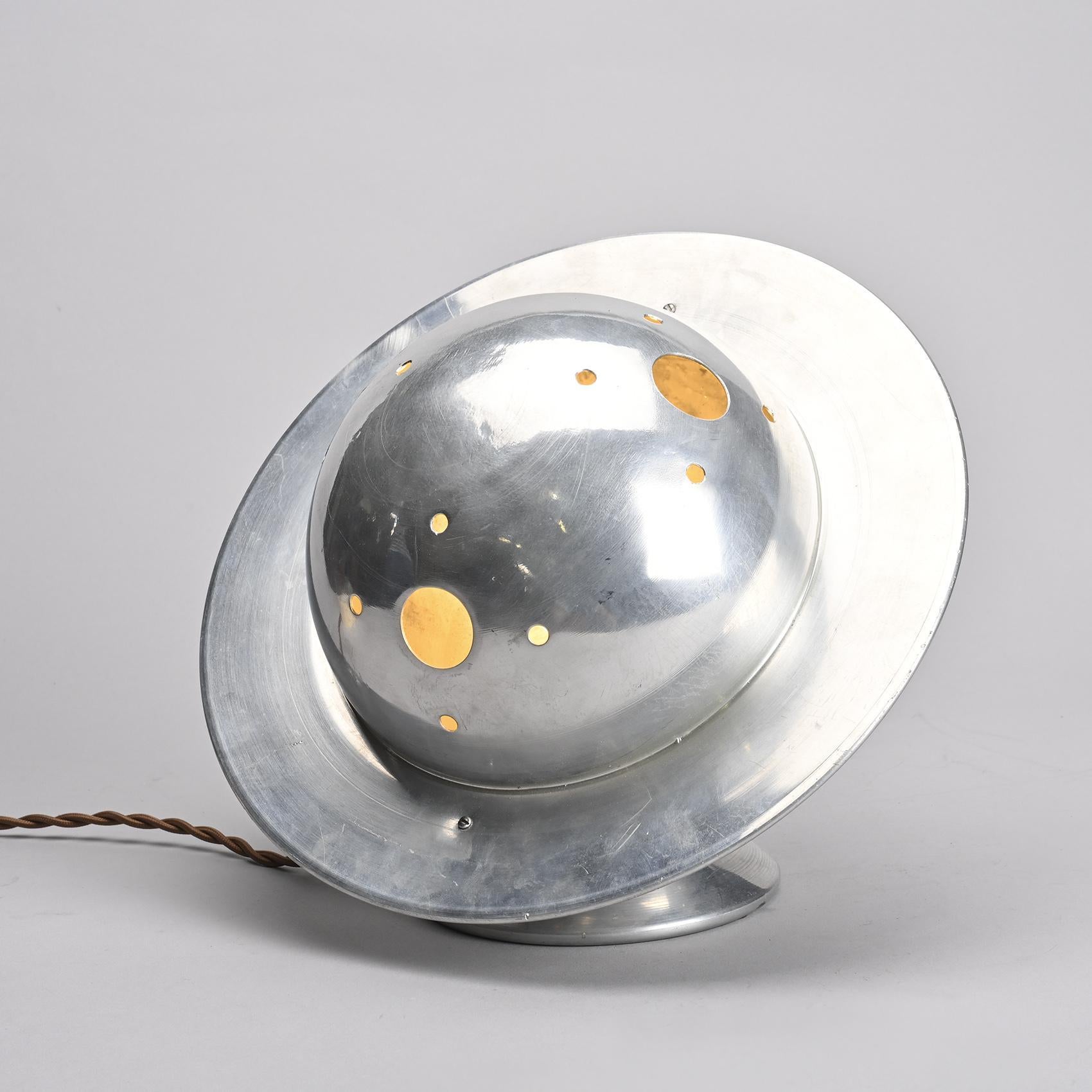 Modernist table lamp in aluminum, France, circa 1930 For Sale 1