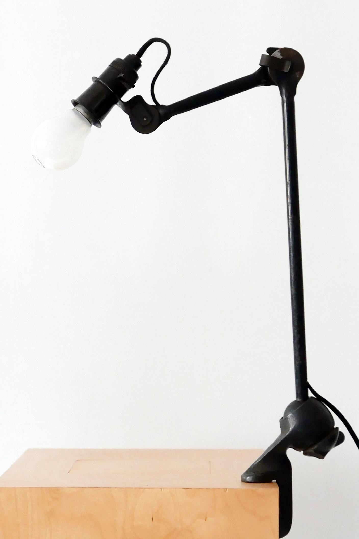 Mid-Century Modern Lampe de bureau ou lampe à pampilles moderniste par Bernard-Albin Gras pour Gras, années 1920 en vente