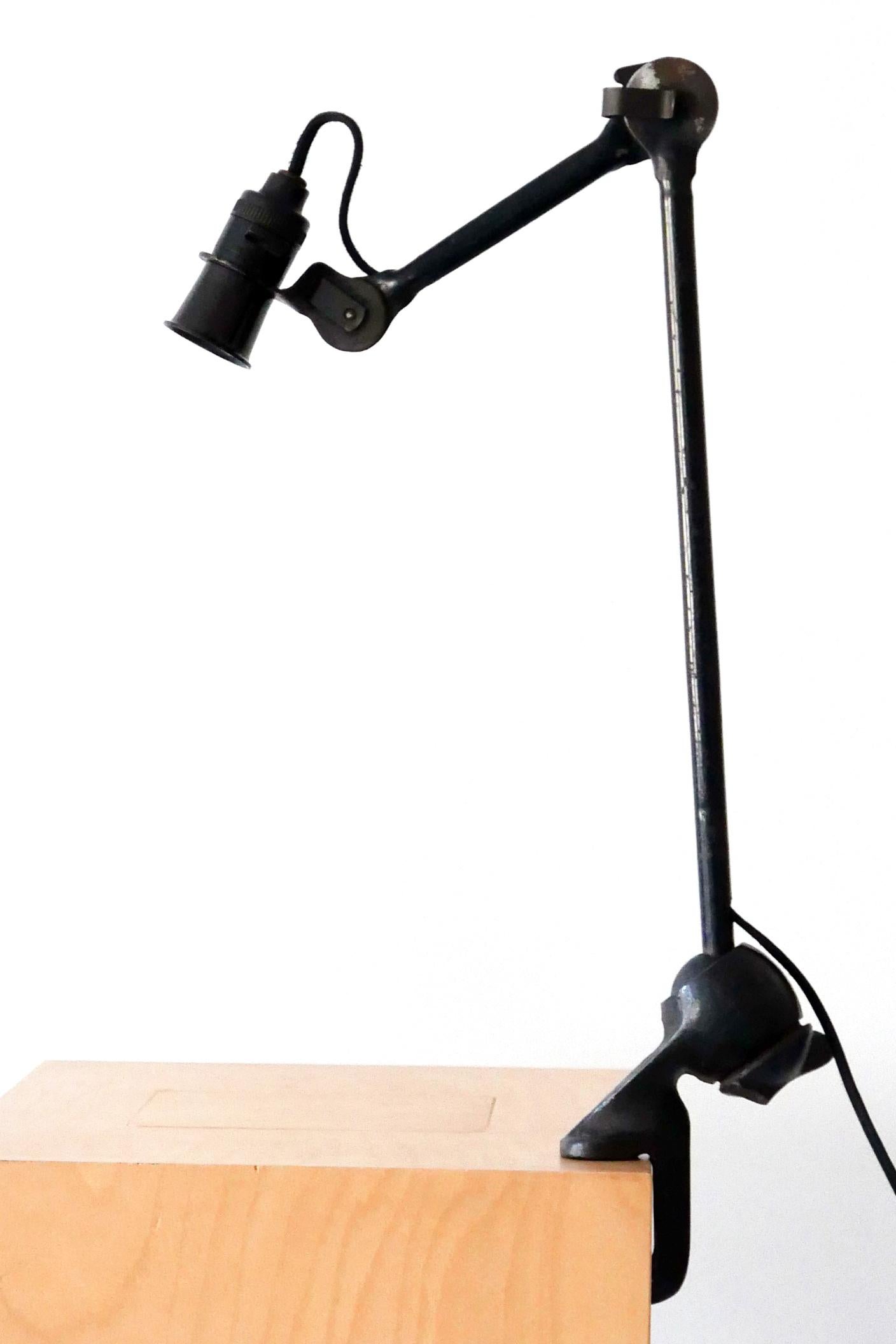 Émaillé Lampe de bureau ou lampe à pampilles moderniste par Bernard-Albin Gras pour Gras, années 1920 en vente