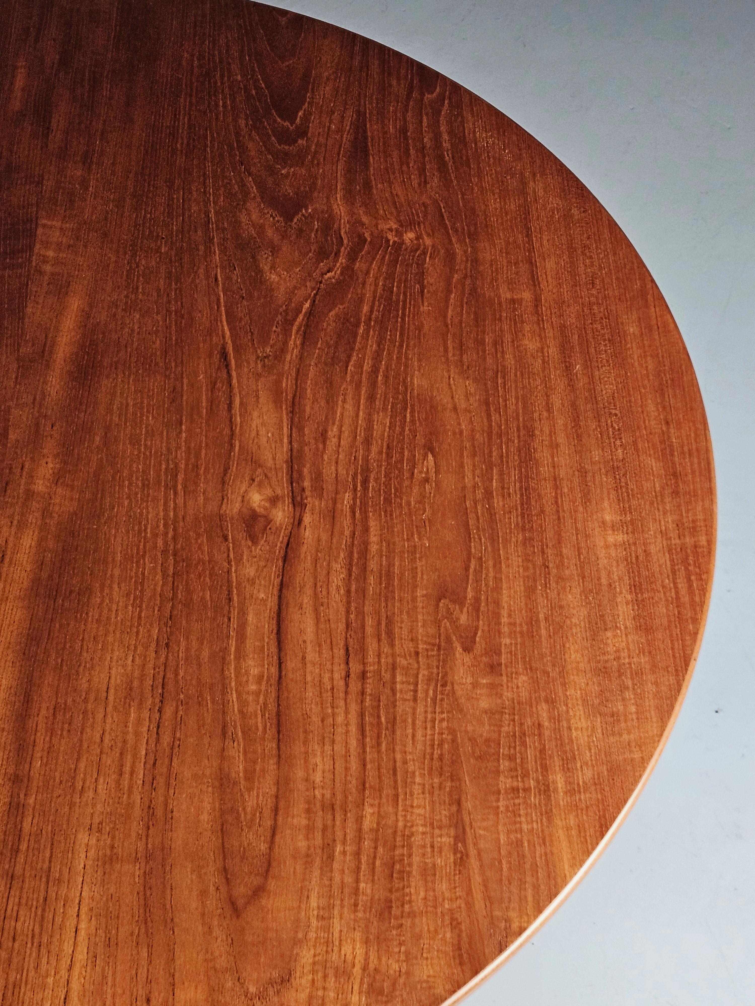20ième siècle Table basse moderniste en teck et hêtre par Kurt Østervig pour Jason, Danemark, années 1950 en vente