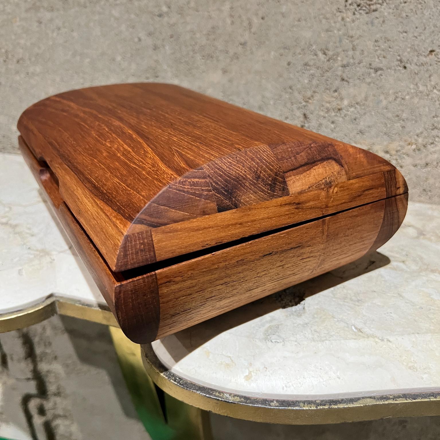 Joyero modernista de teca en venta 4