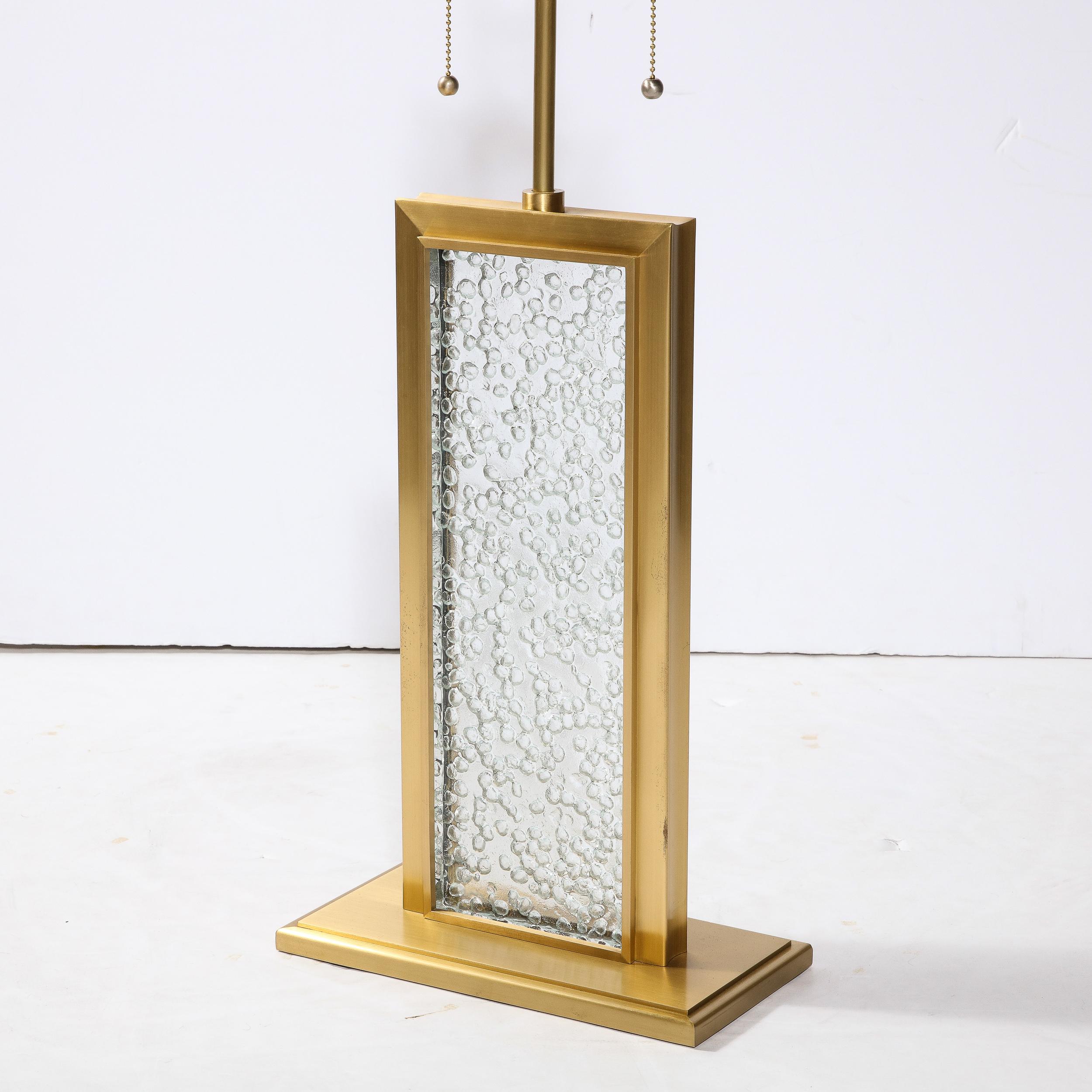 Modernistische strukturierte mundgeblasene Muranoglas-Tischlampe mit Messingbeschlägen im Angebot 3
