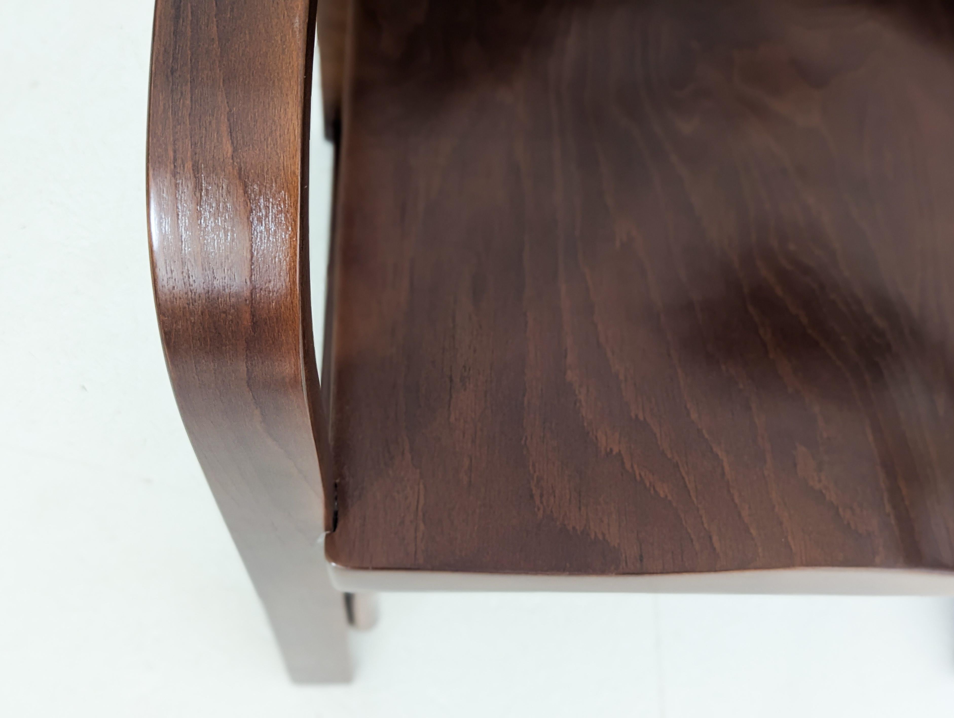 Modernistischer Thonet A 745 F Bugholz-Sessel, 1930er Jahre im Angebot 9