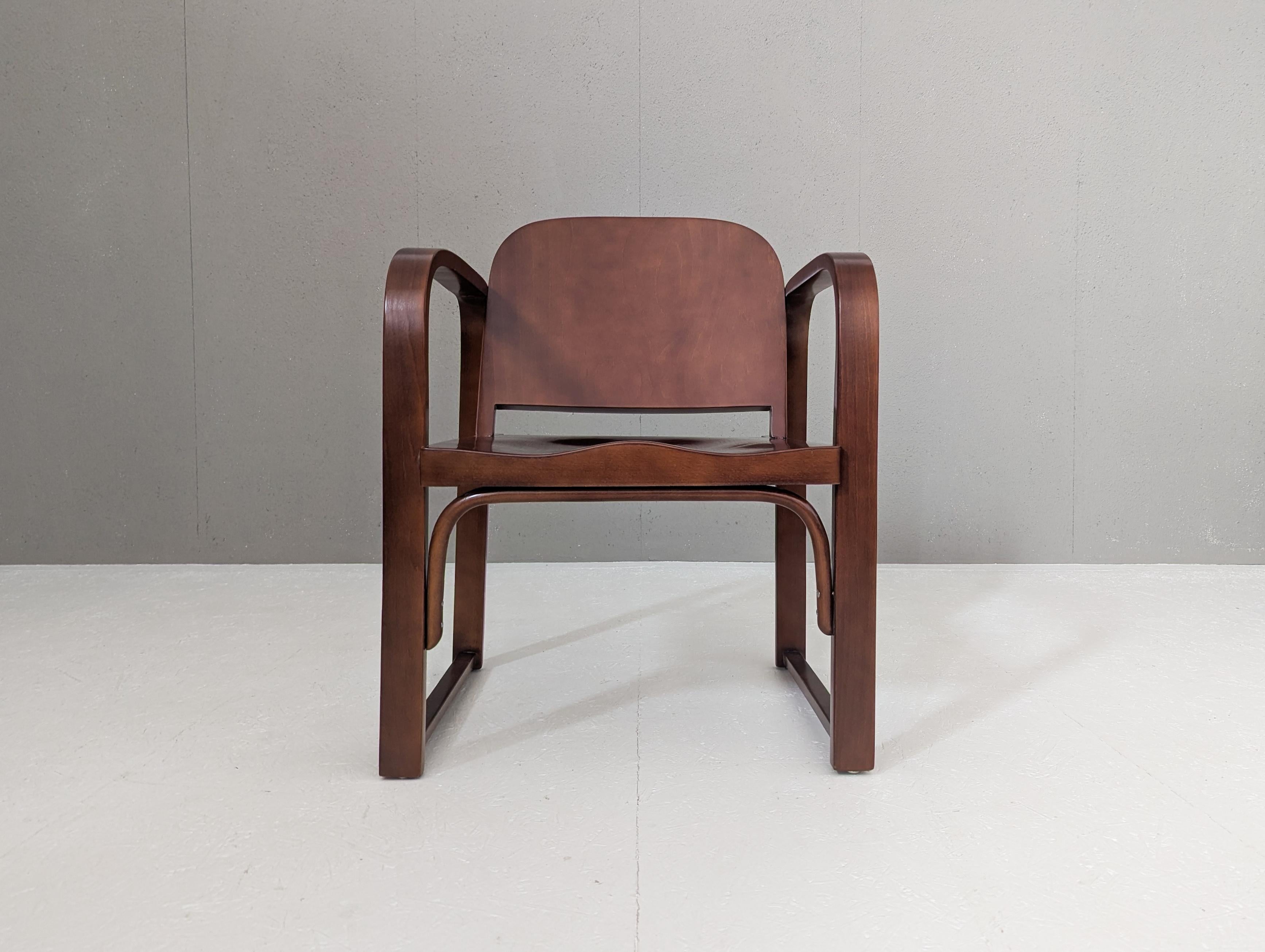 Modernistischer Thonet A 745 F Bugholz-Sessel, 1930er Jahre (Mitte des 20. Jahrhunderts) im Angebot