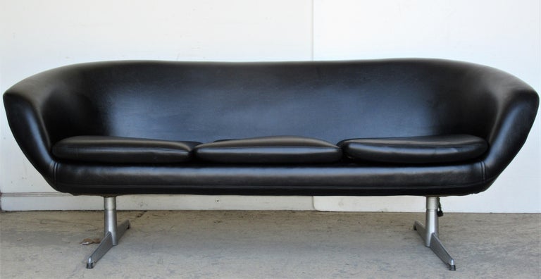 Three Seat Pod Sofa by Overman Sweden