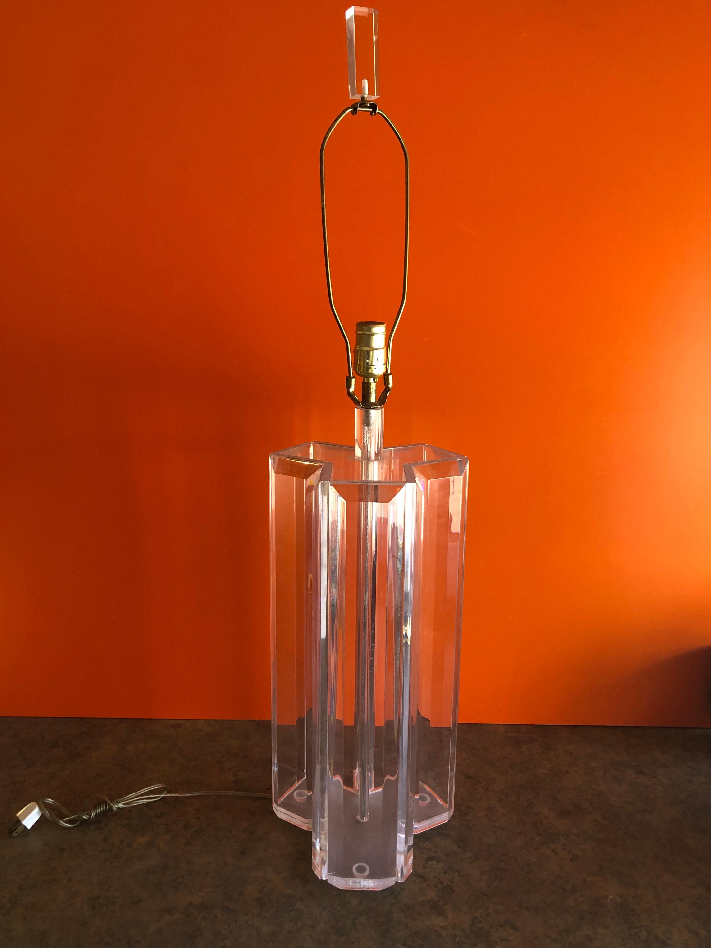 Mid-Century Modern Modernist Three Sided Lucite Table Lamp in the Style of Karl Springer For Sale