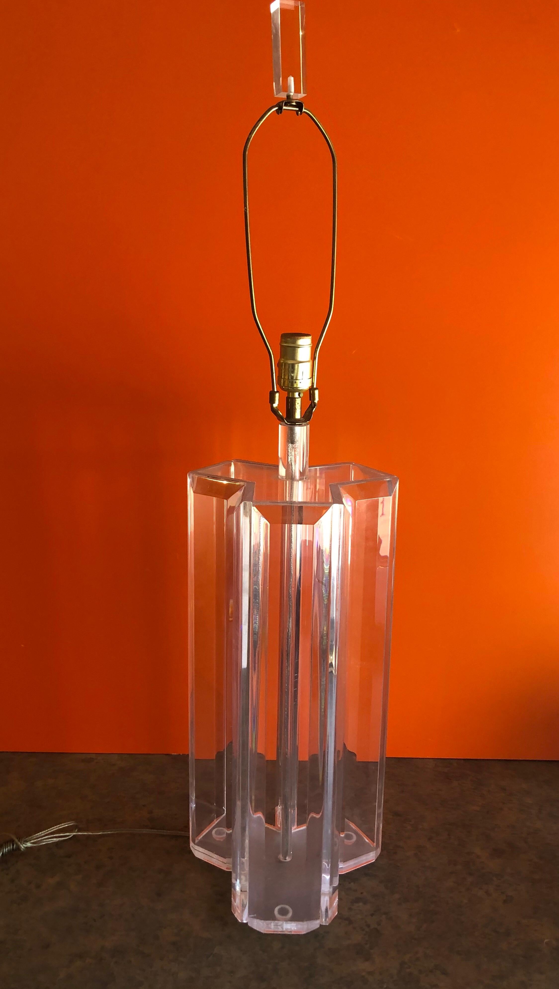 Modernist Three Sided Lucite Table Lamp in the Style of Karl Springer For Sale 3