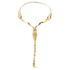 Modernist Tiffany & Co. Elsa Peretti Large Scorpion Yellow Gold Necklace