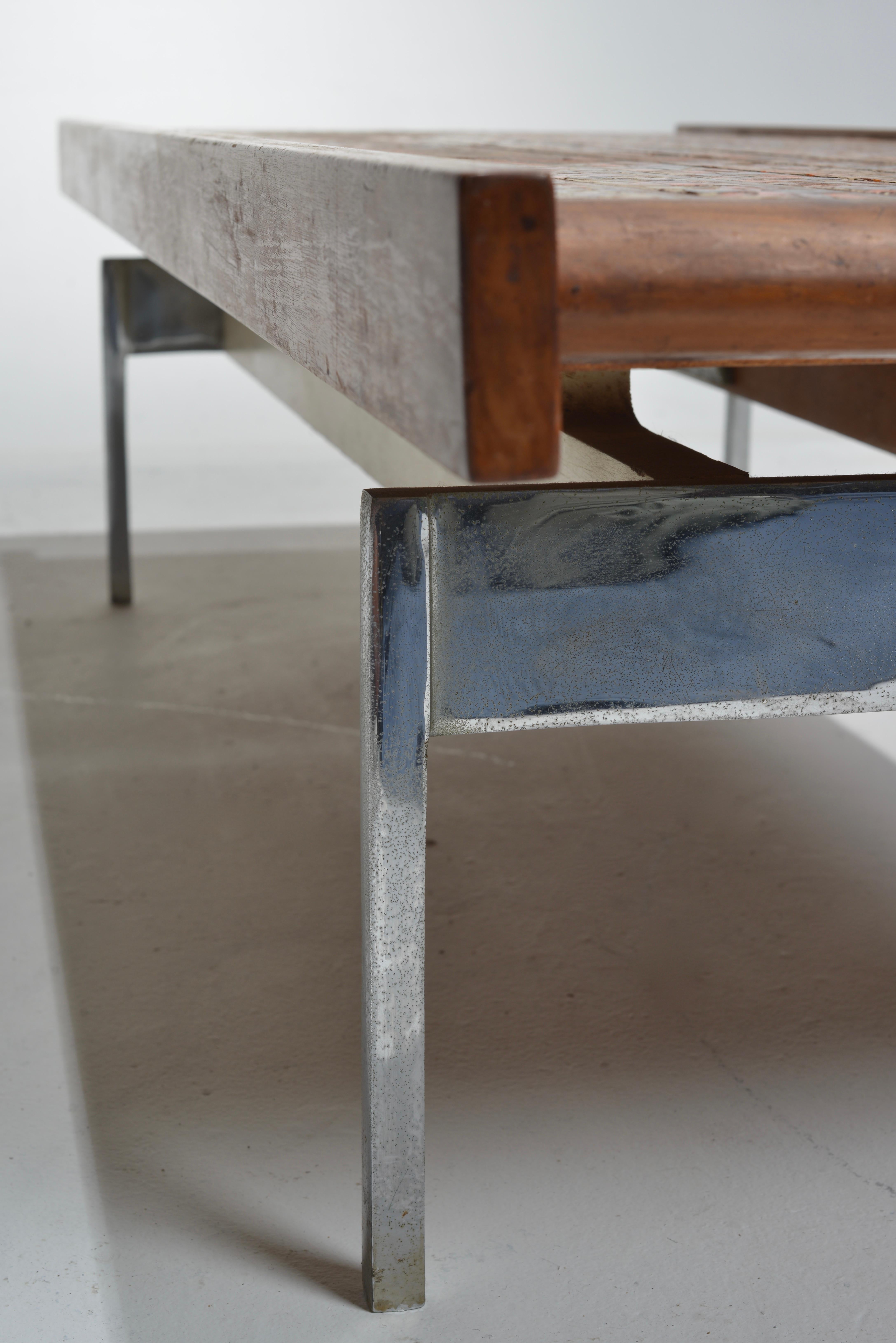 Table basse rectangulaire moderniste en tuiles, Wood Wood et chrome en vente 5