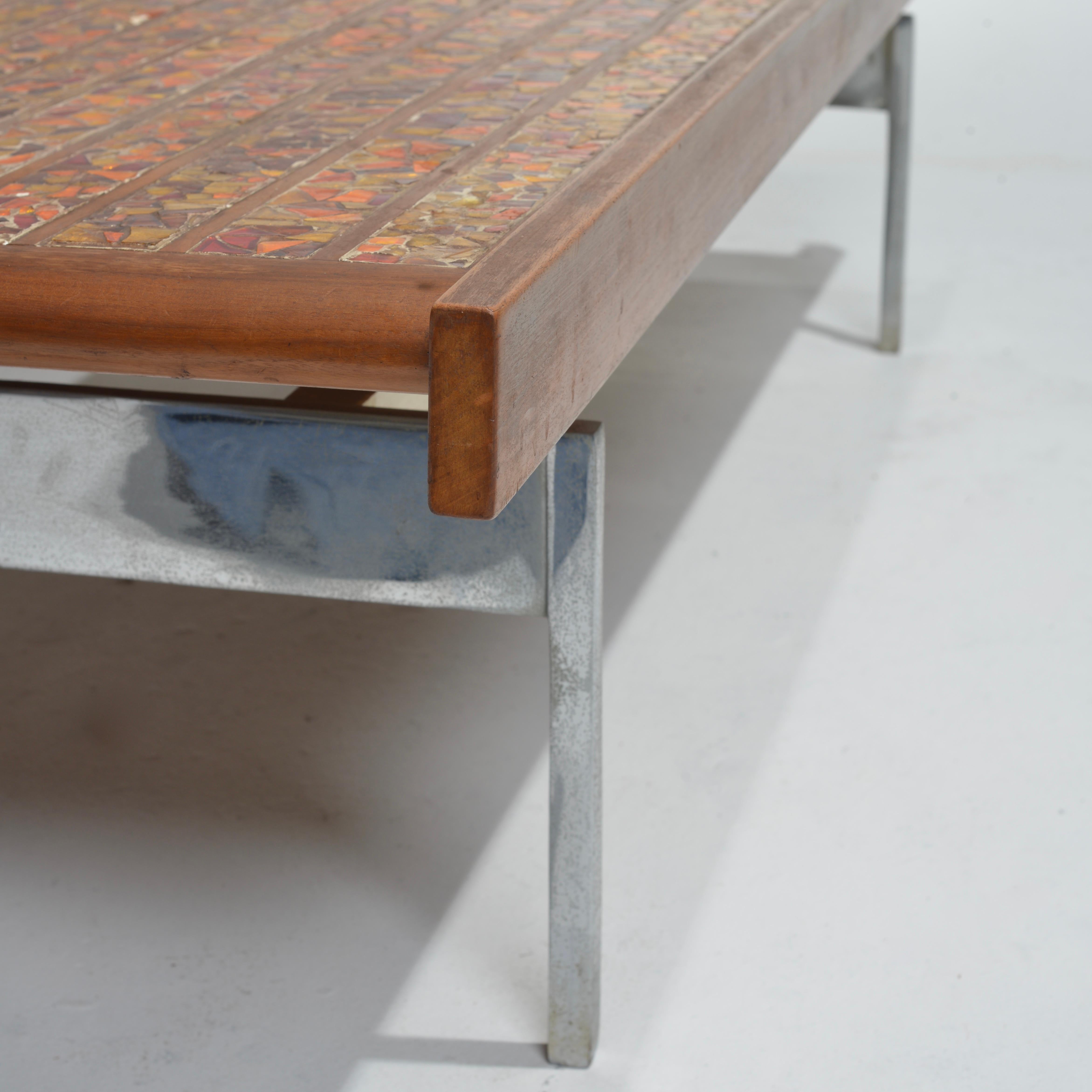 Table basse rectangulaire moderniste en tuiles, Wood Wood et chrome en vente 9