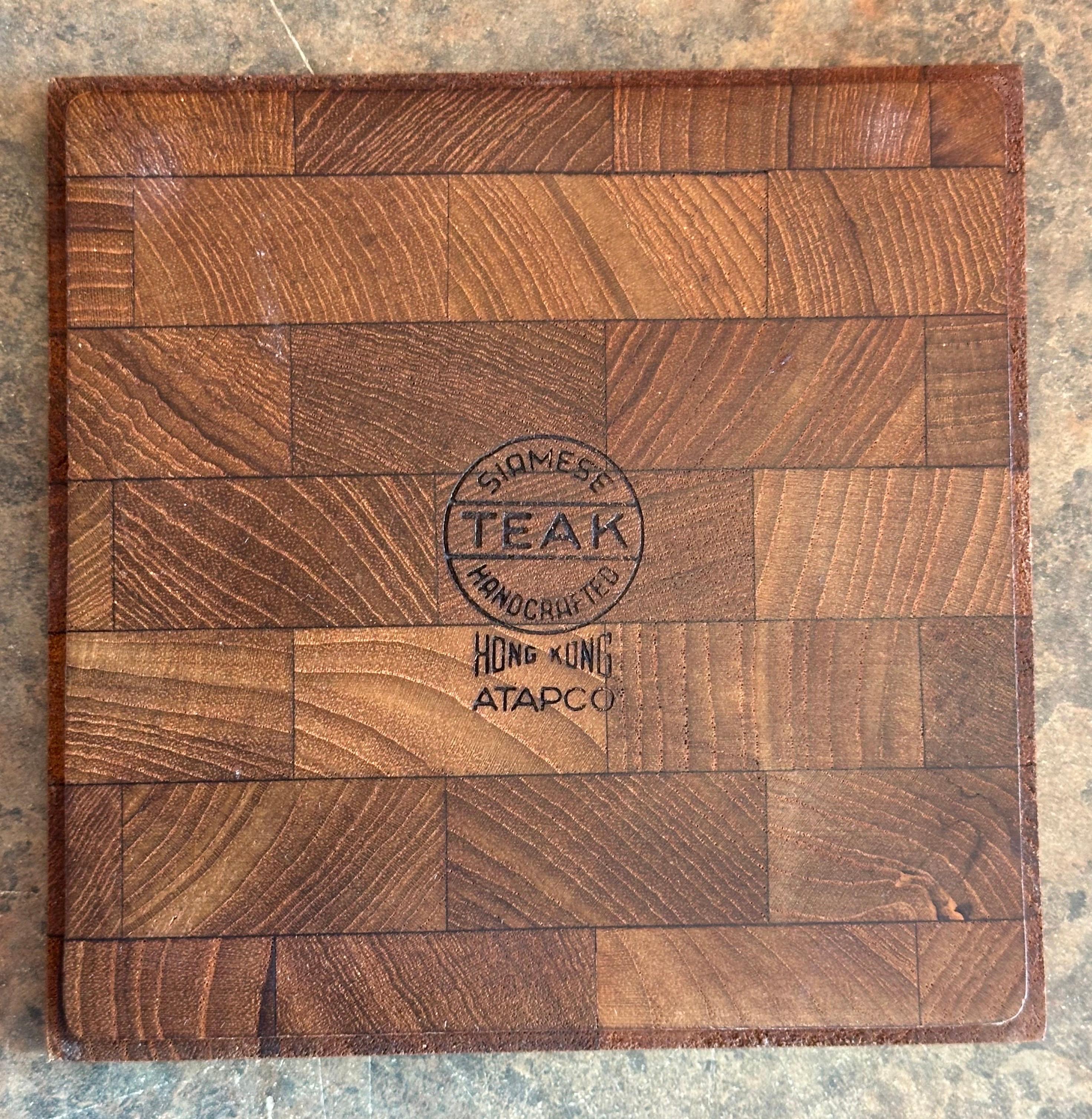 Secchiello per ghiaccio modernista in acrilico colorato e teak con manico cromato di Atapco in vendita 3