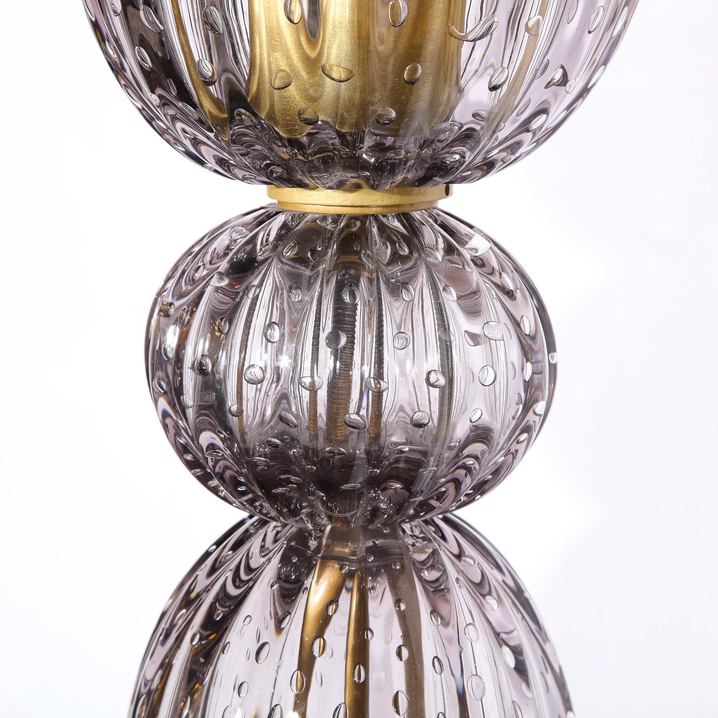 Torchère moderniste en verre de Murano soufflé à la bouche fumé avec bandes en or 24 carats en vente 3