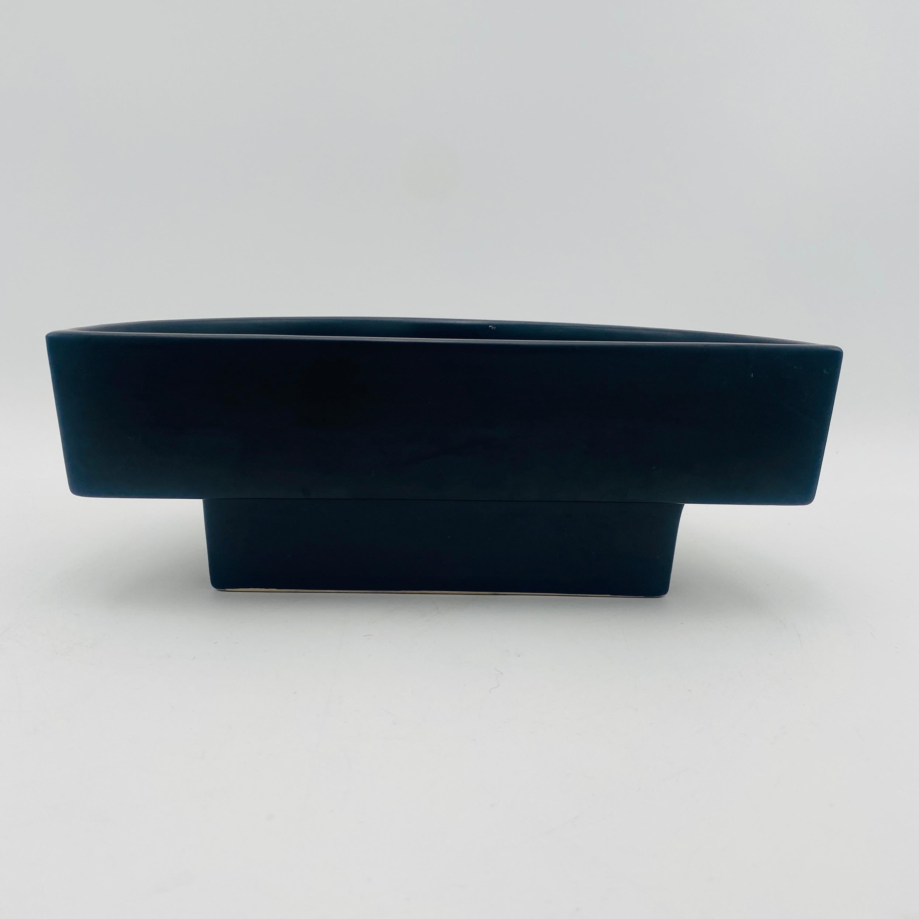 Metà XX secolo Vaso modernista Toyo Japanese Ikebana in vendita