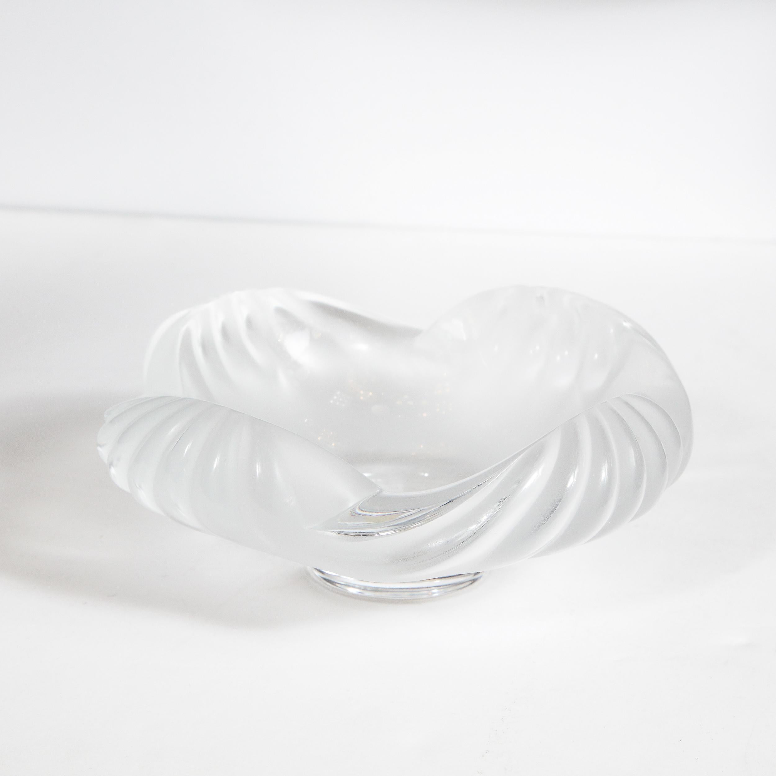 Modernist Translucent and Frosted Channeled Crystal Bowl Signed Lalique In Excellent Condition For Sale In New York, NY