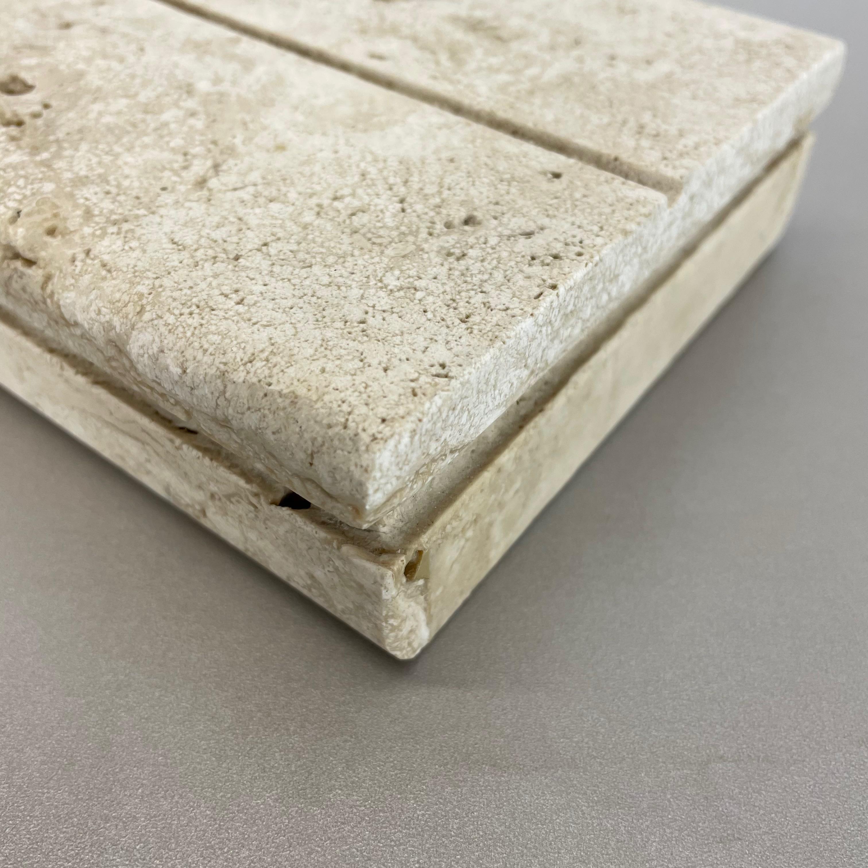 20th Century Modernist Travertine Marble Box Vide Poche by Fratelli Mannelli, Italy, 1970s For Sale