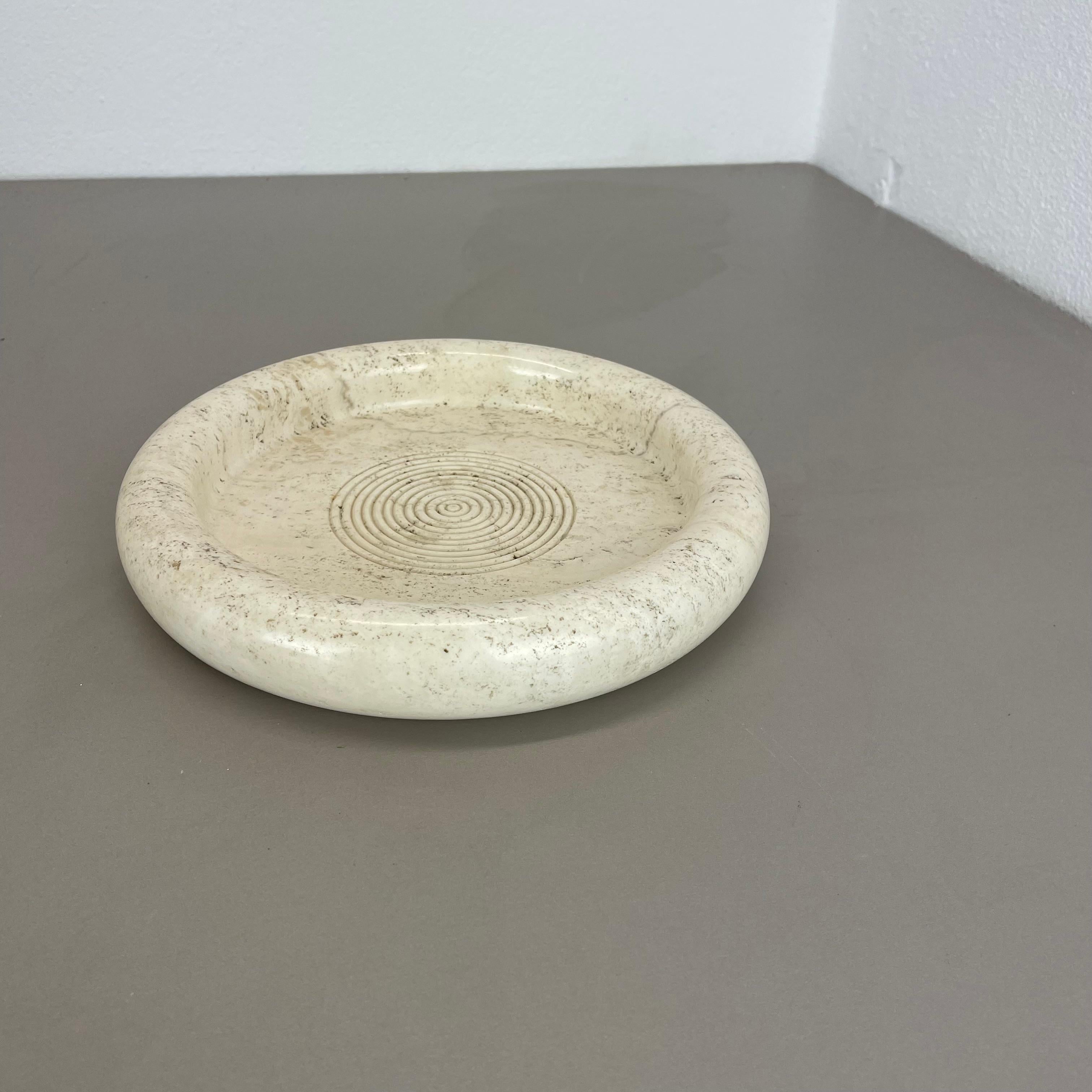 Modernist Travertine Marble plate Element Fratelli Mannelli attrib., Italy, 1970 4