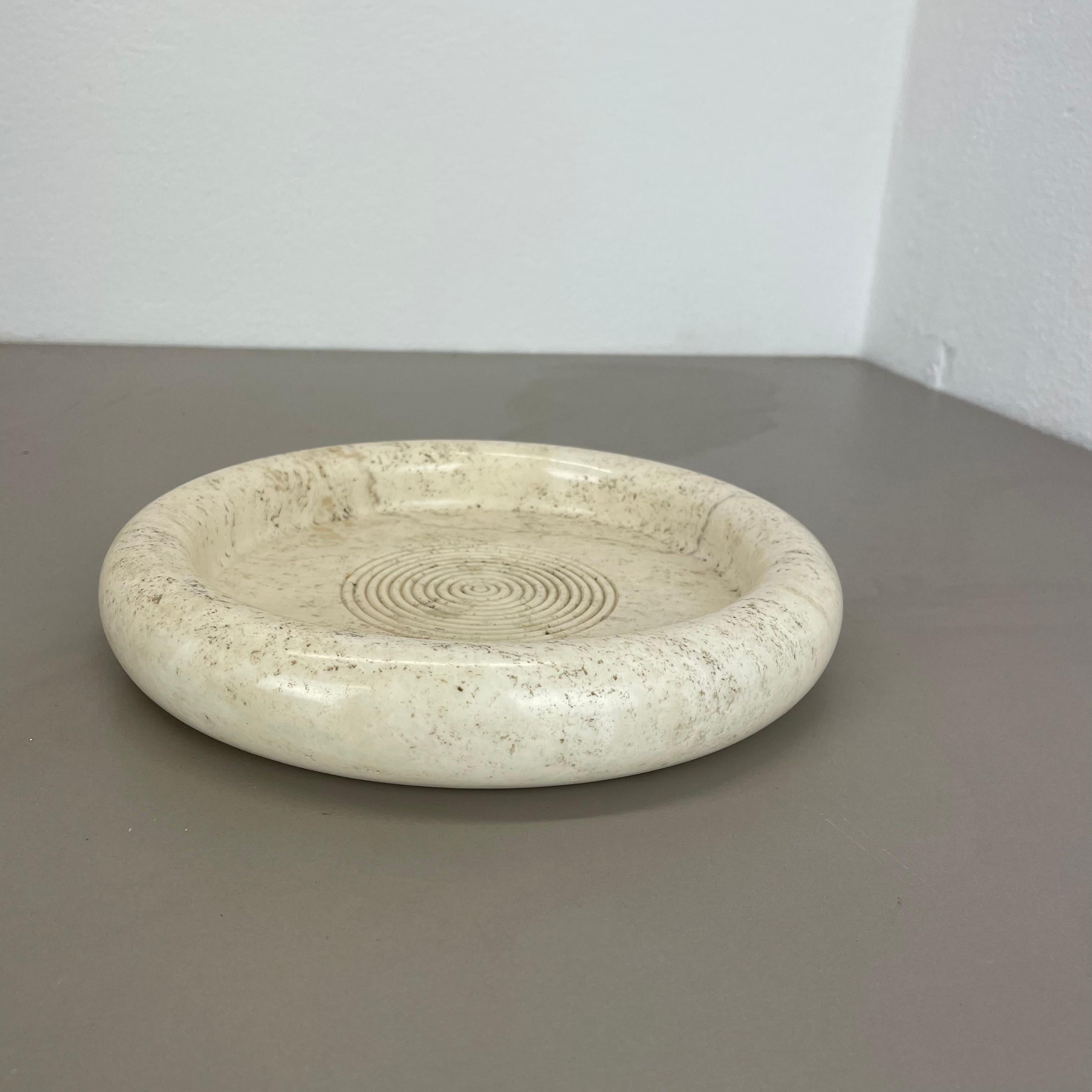 Modernist Travertine Marble plate Element Fratelli Mannelli attrib., Italy, 1970 5