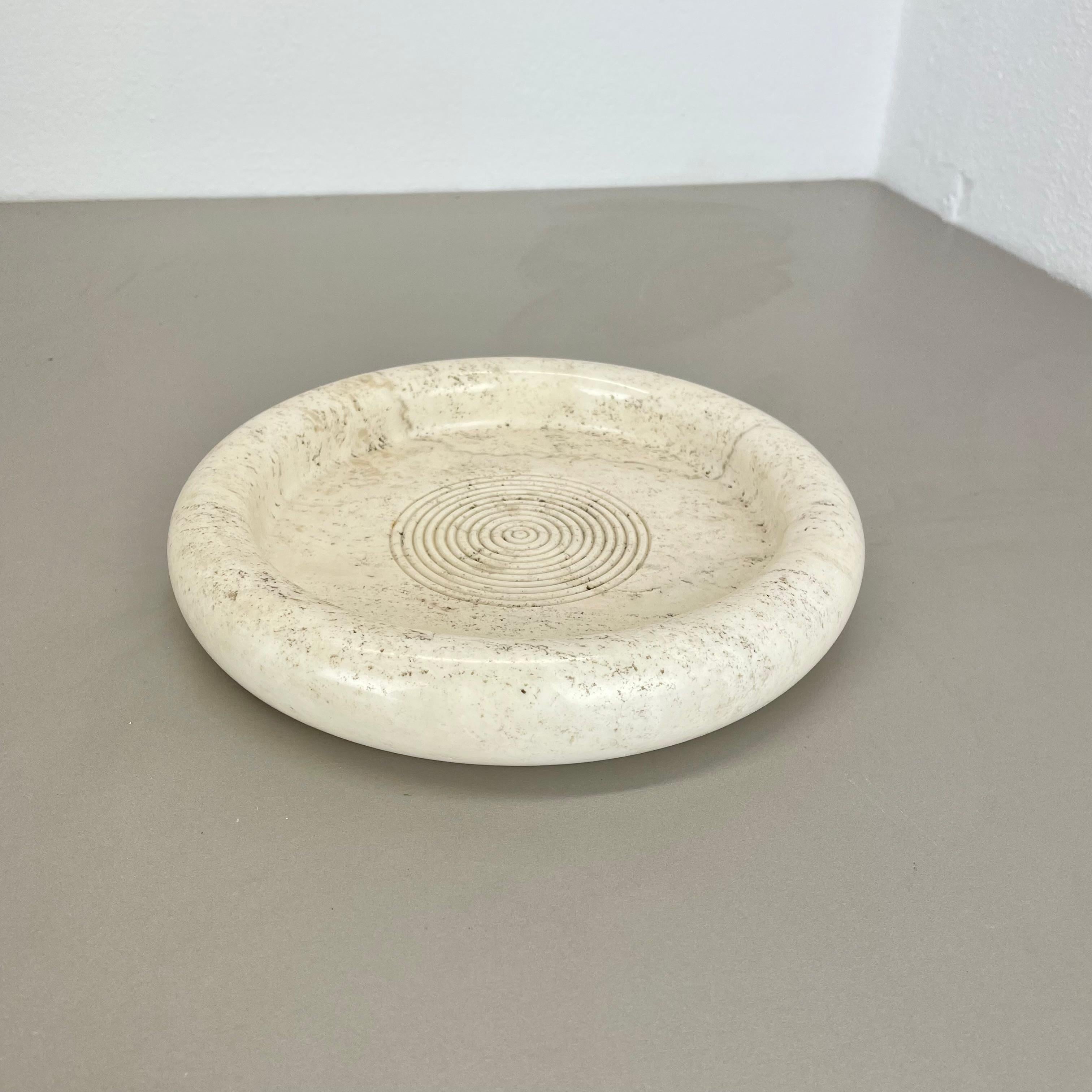 Modernist Travertine Marble plate Element Fratelli Mannelli attrib., Italy, 1970 7