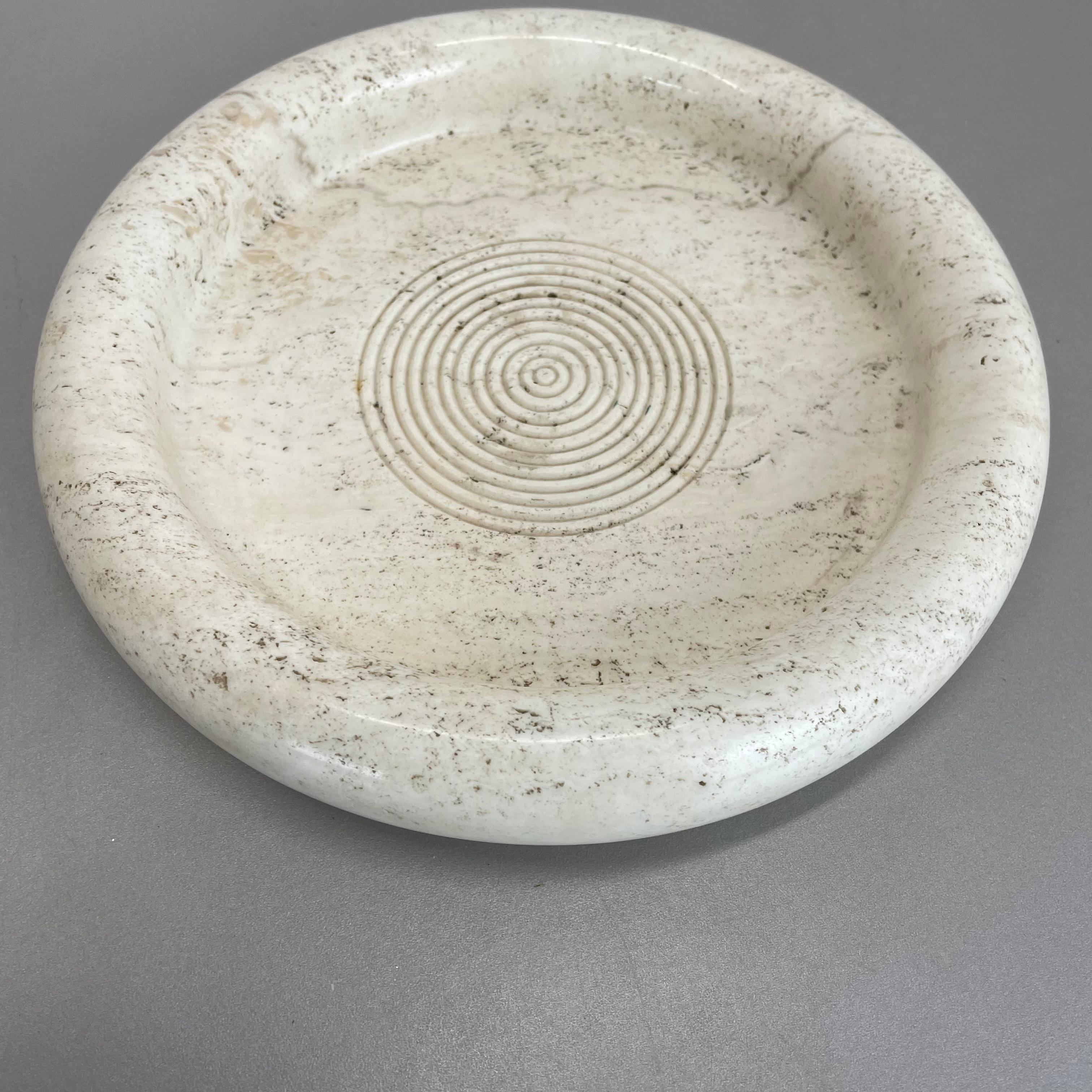 Modernist Travertine Marble plate Element Fratelli Mannelli attrib., Italy, 1970 3