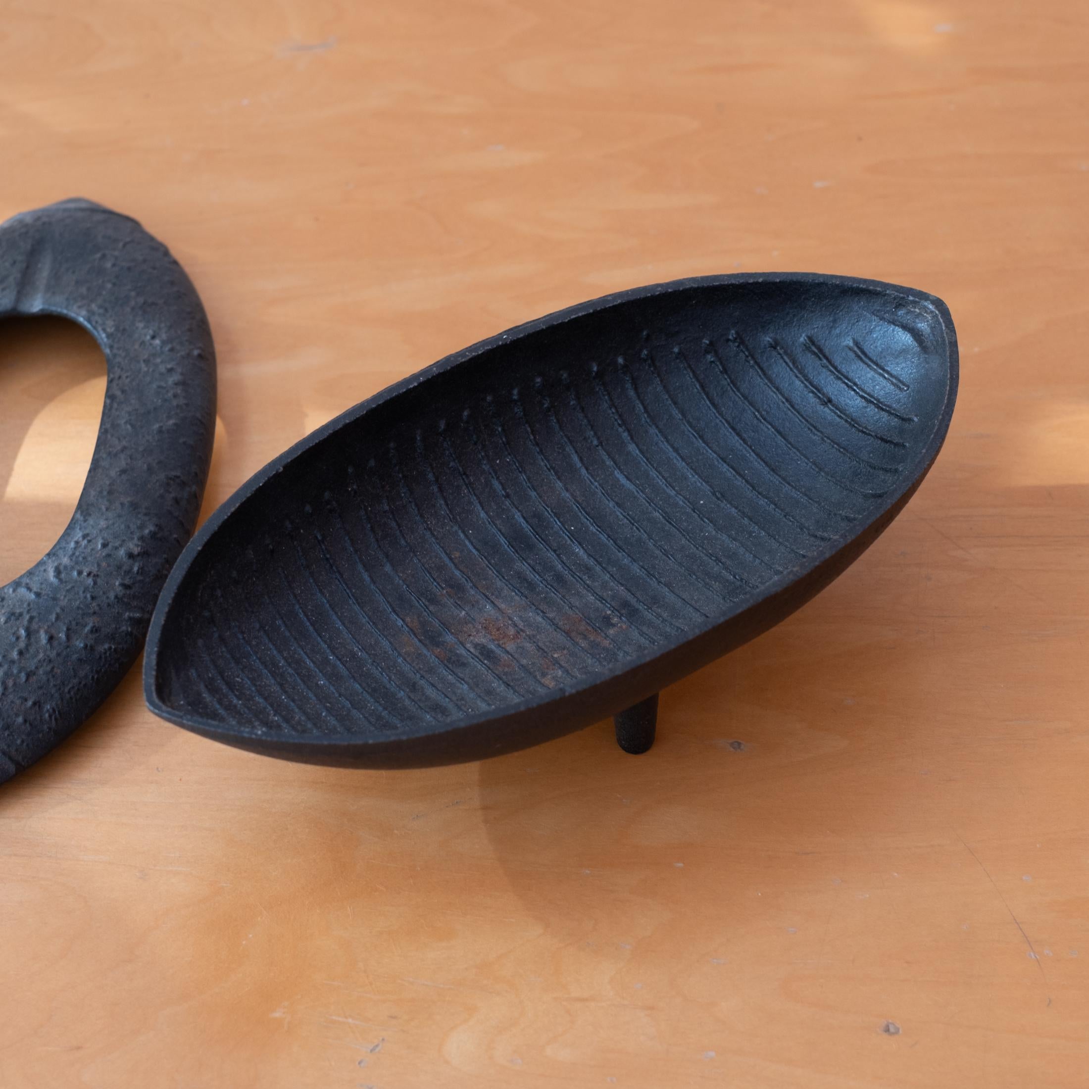 Modernist Tripod Japanese Iron Ikebana Planter For Sale 5