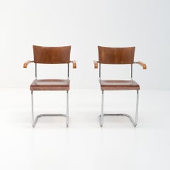 Modernist Tubular Cantilever Chair