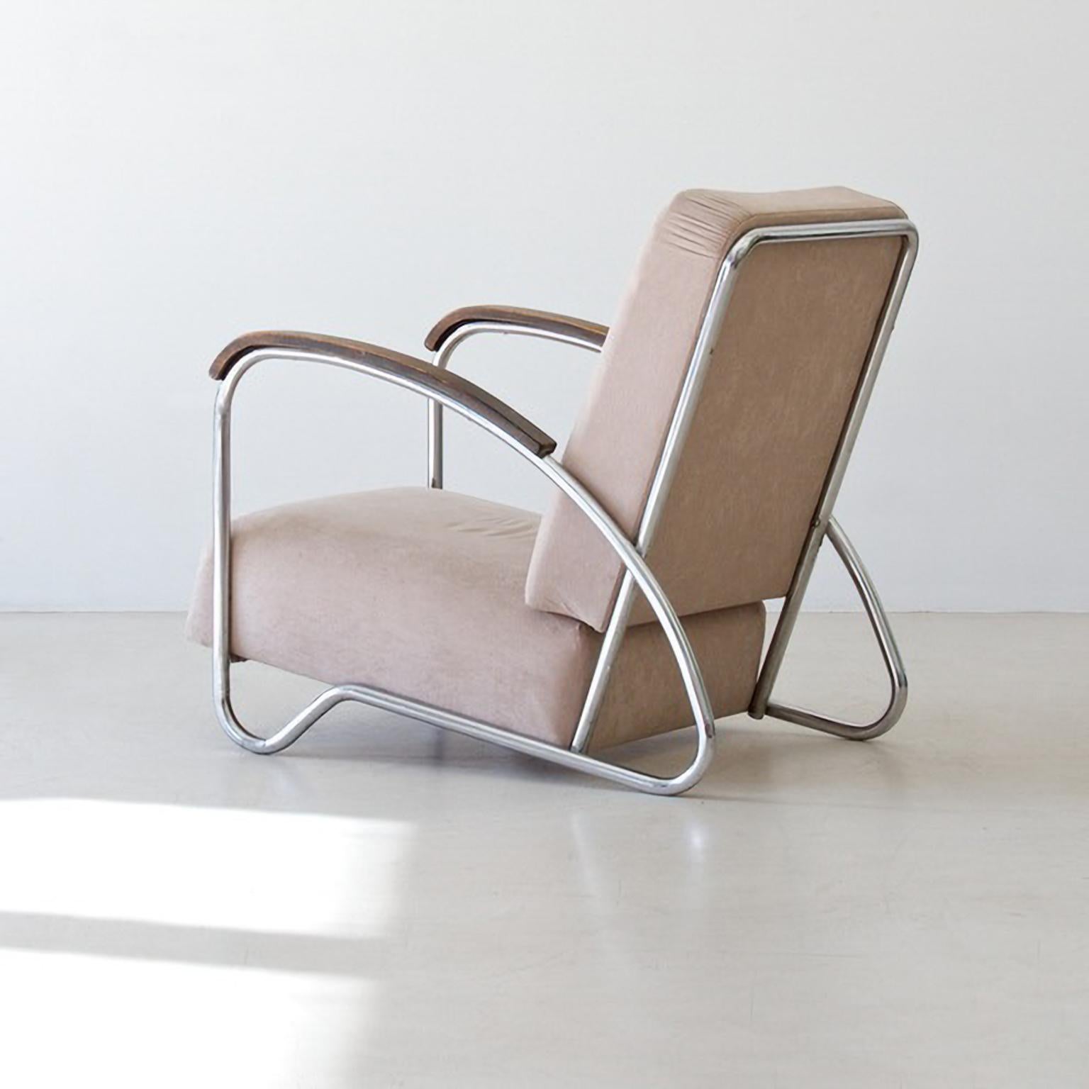 Modernistische Stahlrohr-Sessel, mit Stoff oder Leder bezogen, um 1930 (Tschechisch) im Angebot