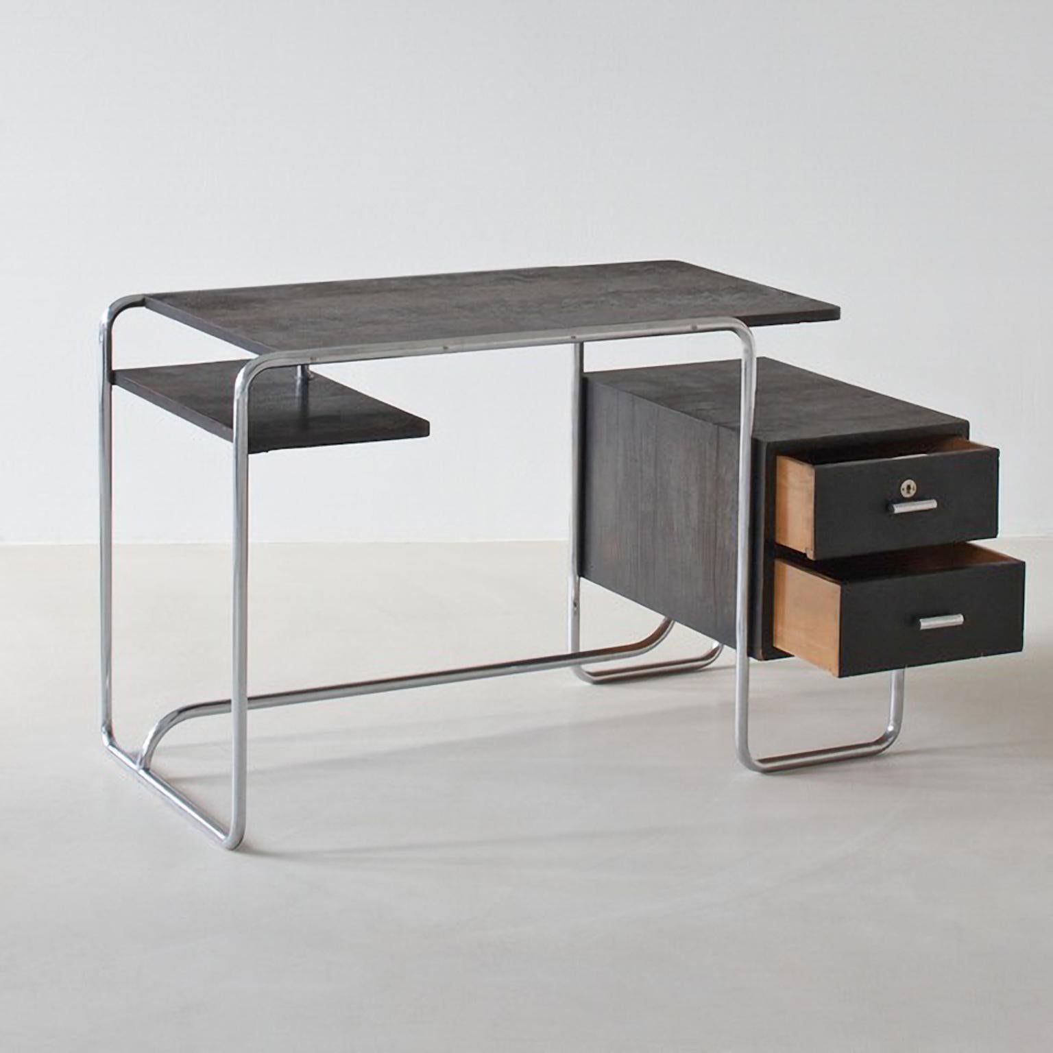 Bauhaus Modernist Tubular Steel Desk, Stained Wood, Chromium Plated Metall, c. 1930 For Sale