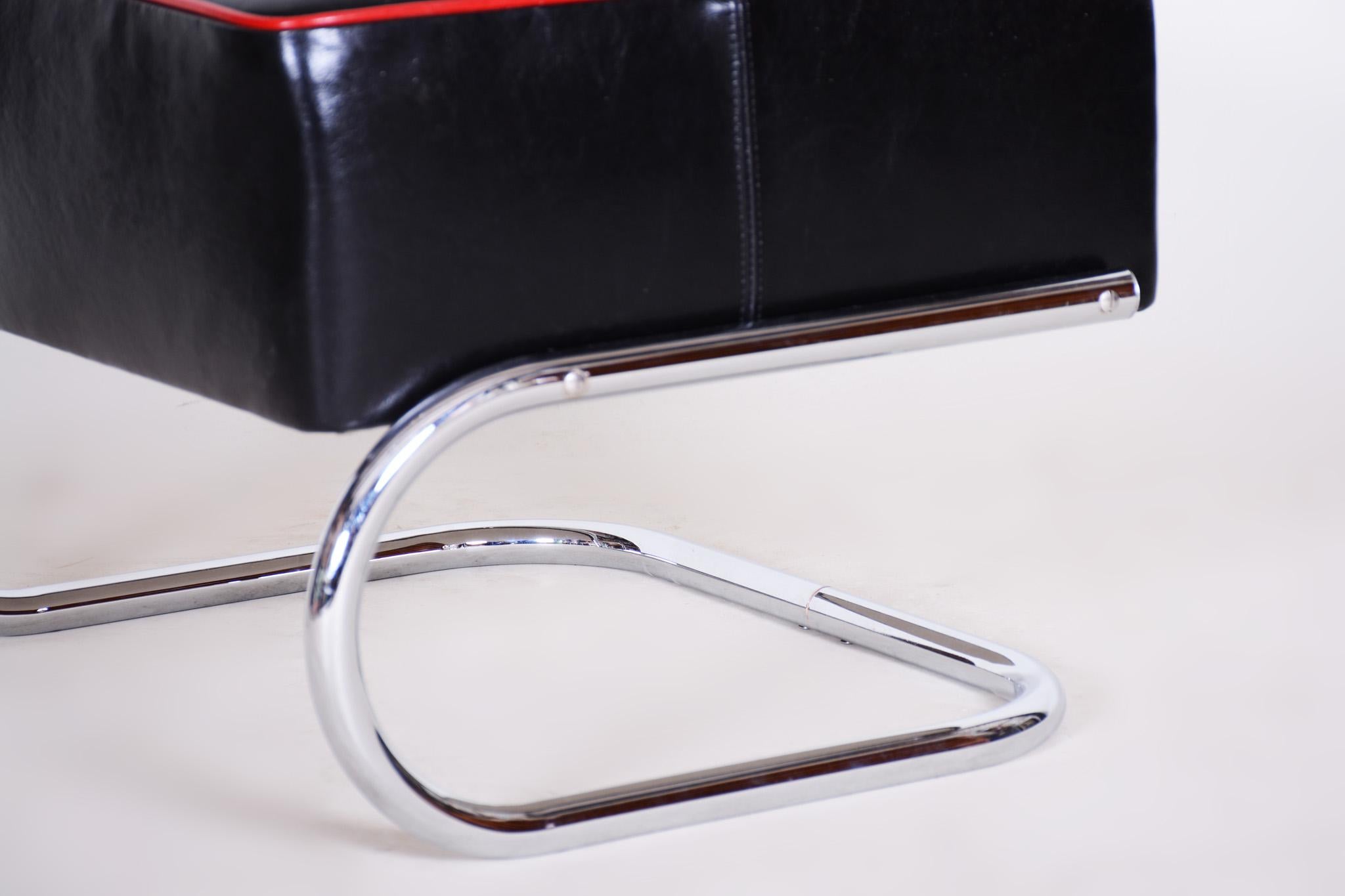 Modernist Tubular Stool, Black Leather, Chrome-Plated Steel, Slezák, 1930s In Good Condition In Horomerice, CZ