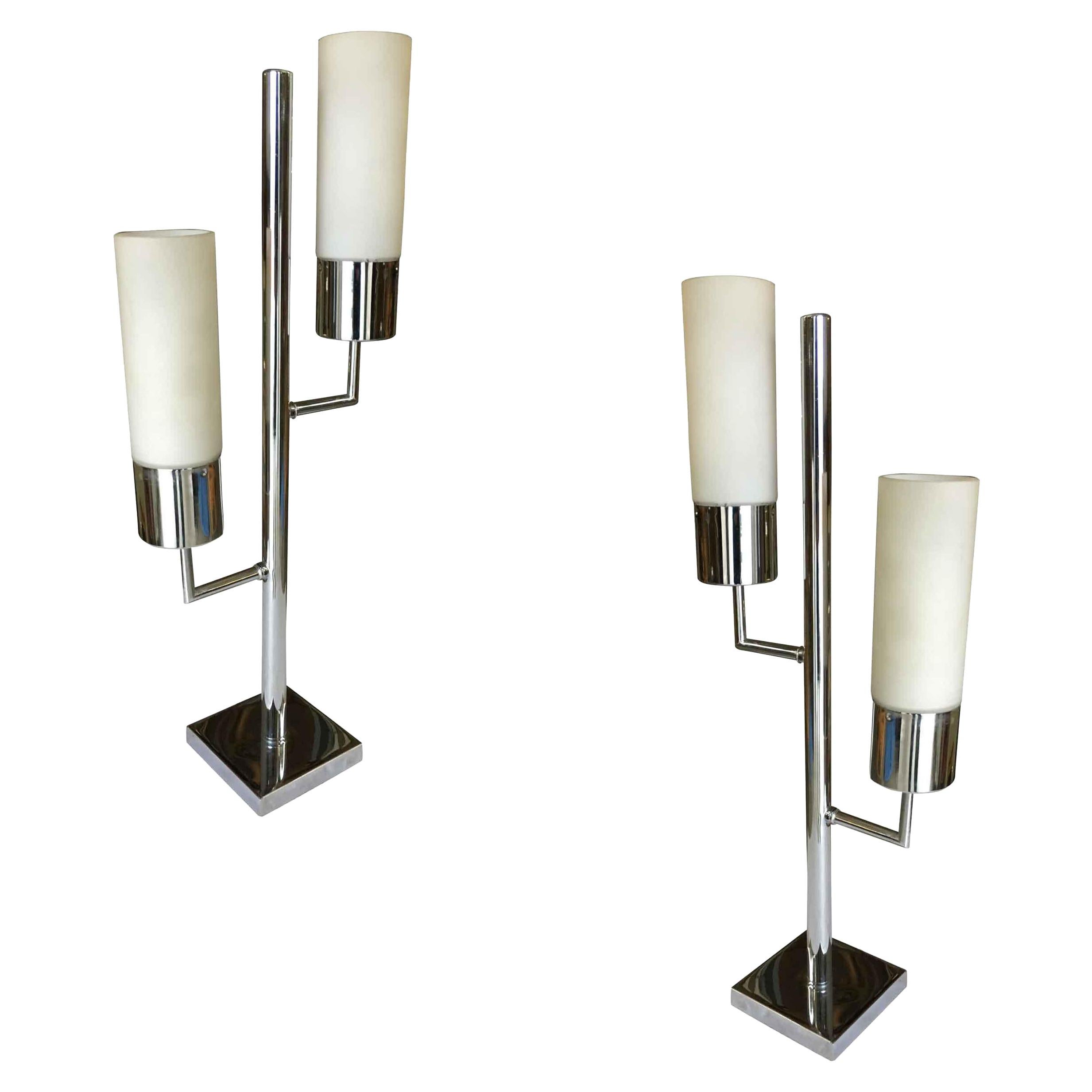 Lampe de table moderniste à deux cylindres chromés