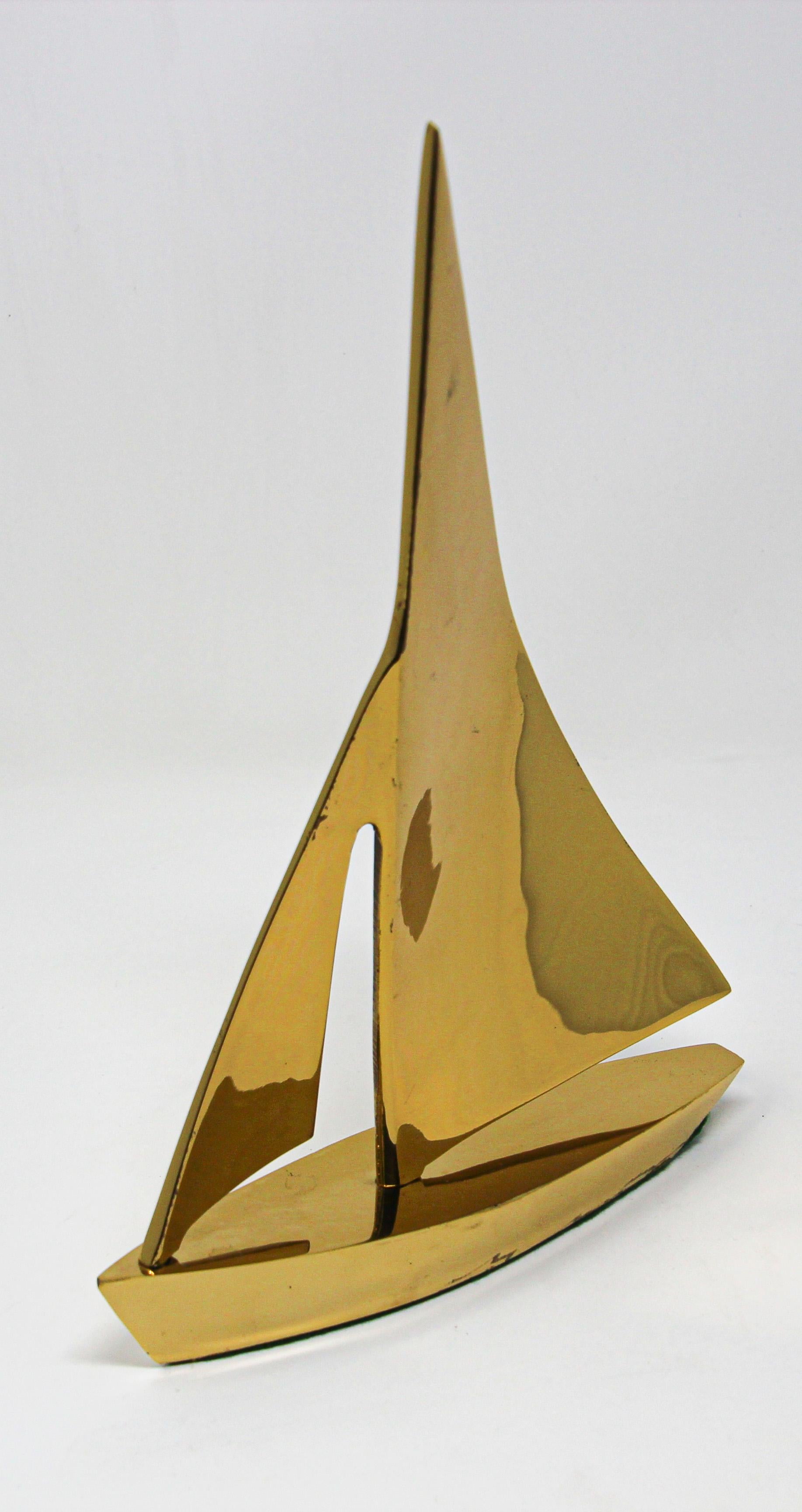 Modernist Vintage Cast Brass Sailboat Paperweight Sculpture 6