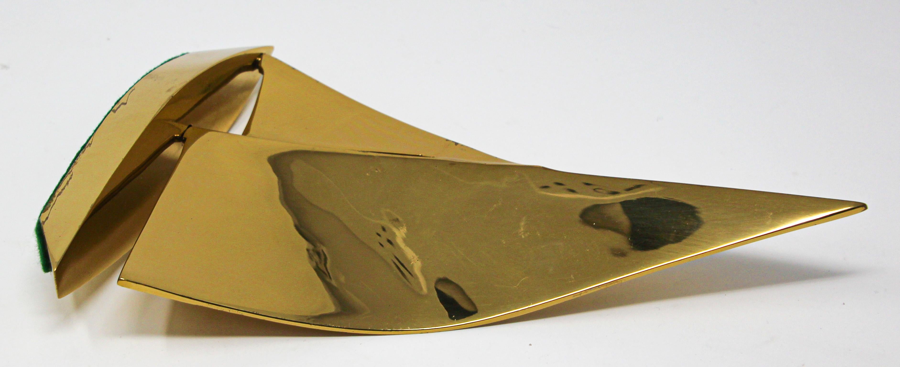 Modernist Vintage Cast Brass Sailboat Paperweight Sculpture 7
