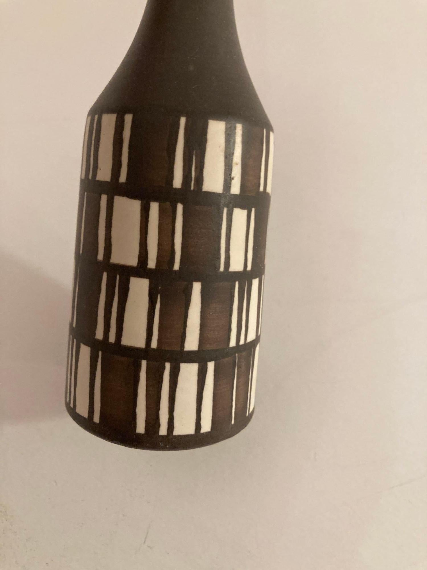 20ième siècle Vase en céramique moderniste vintage, Italie, années 1960 en vente