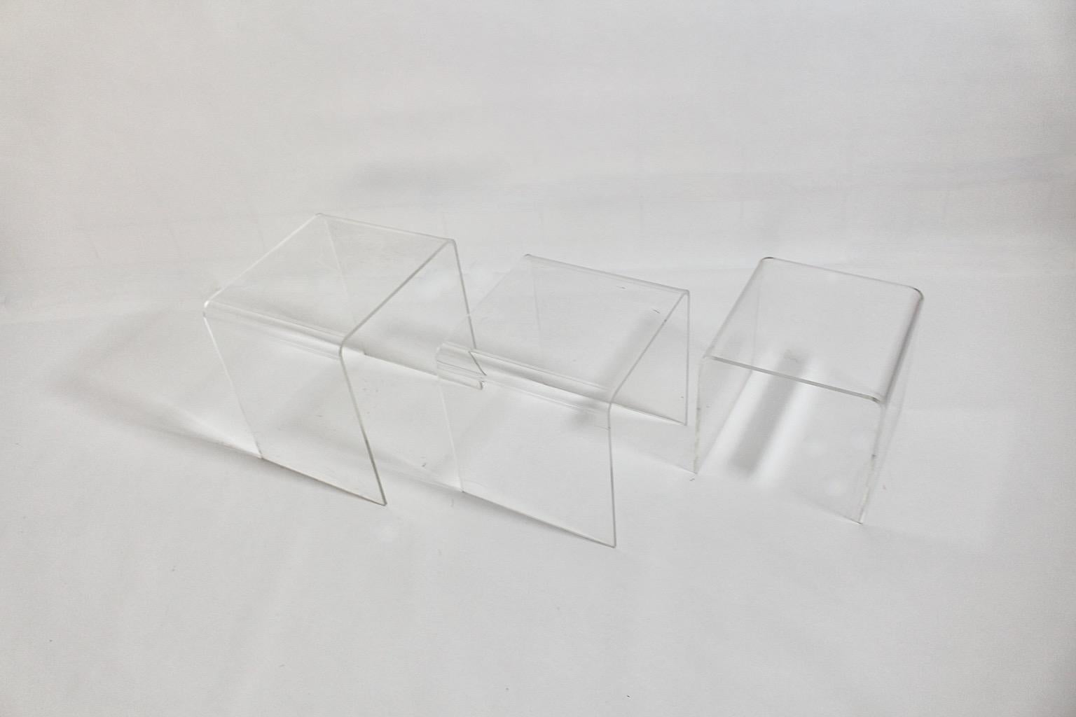 Modernist Vintage Lucite Waterfall Nesting Tables Side Tables 1970s Italy For Sale 1