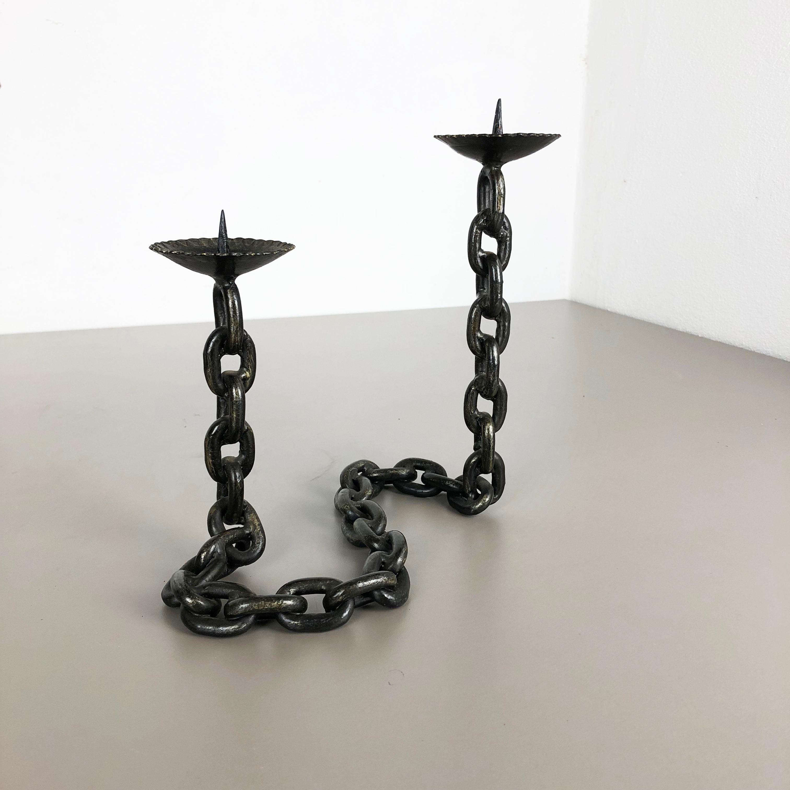 chain candle holder