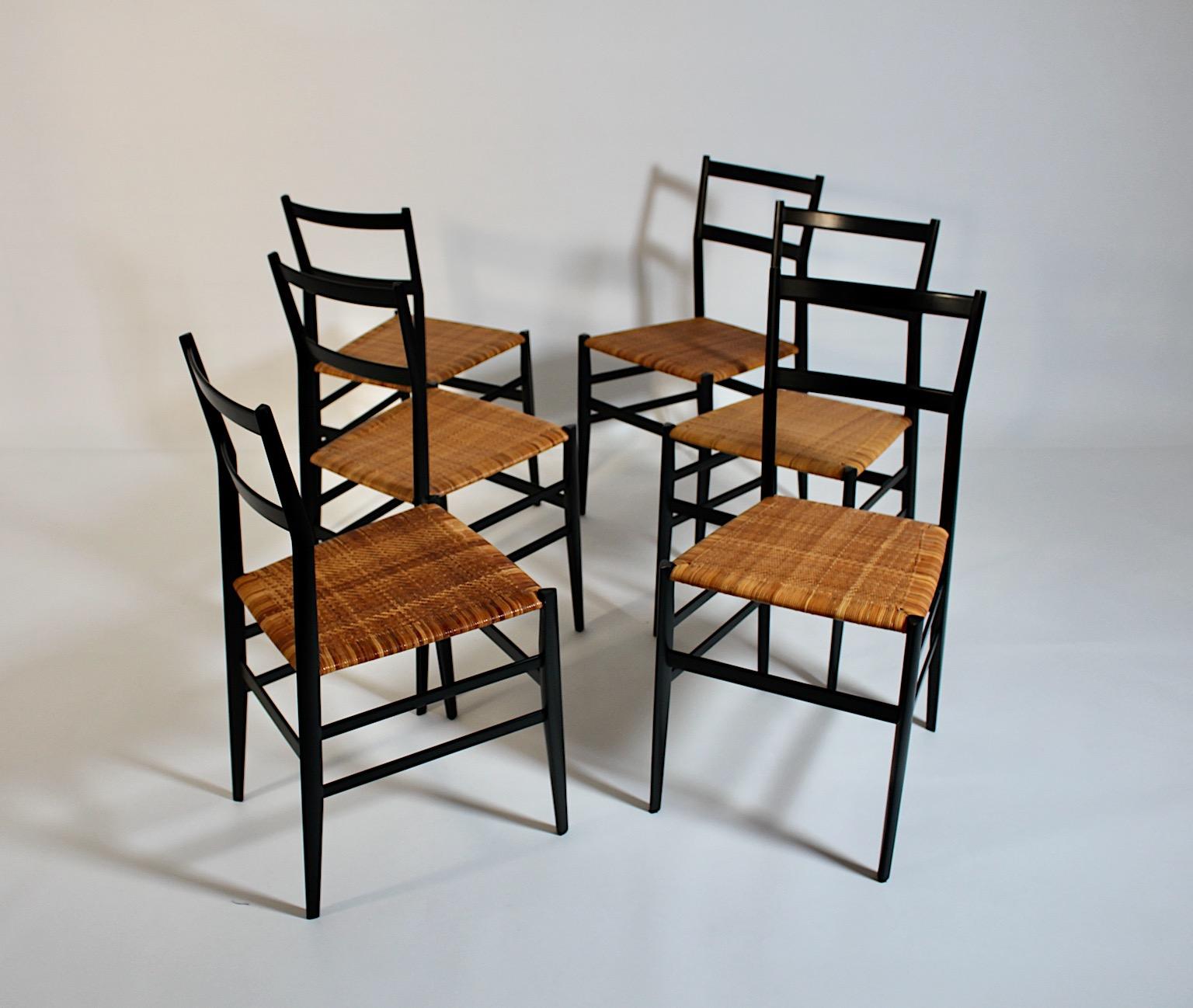 Modernista Vintage Seis sillas Superleggera de Gio Ponti para Cassina 1957 Italia Italiano en venta